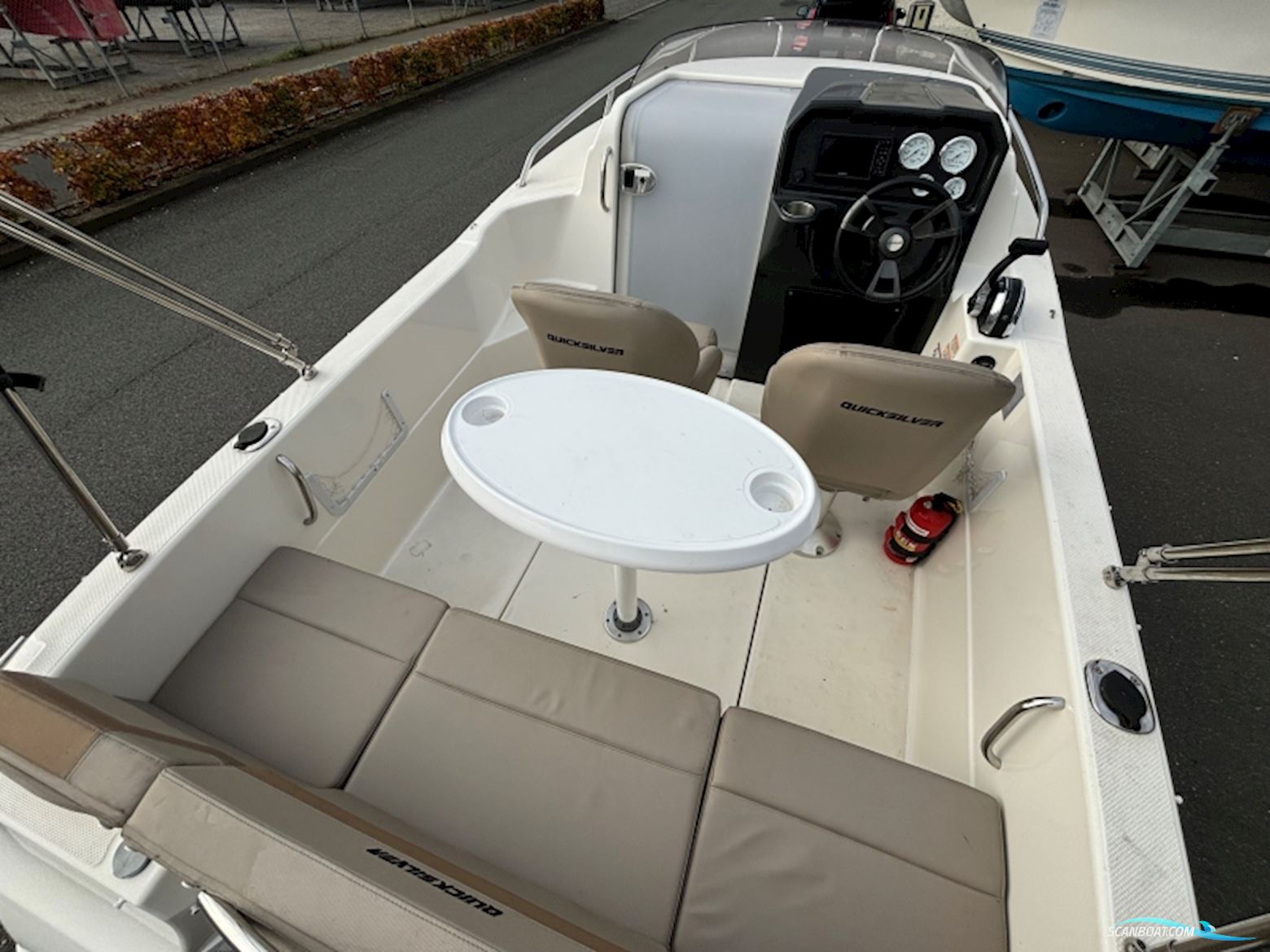 Quicksilver Activ 505 Cabin