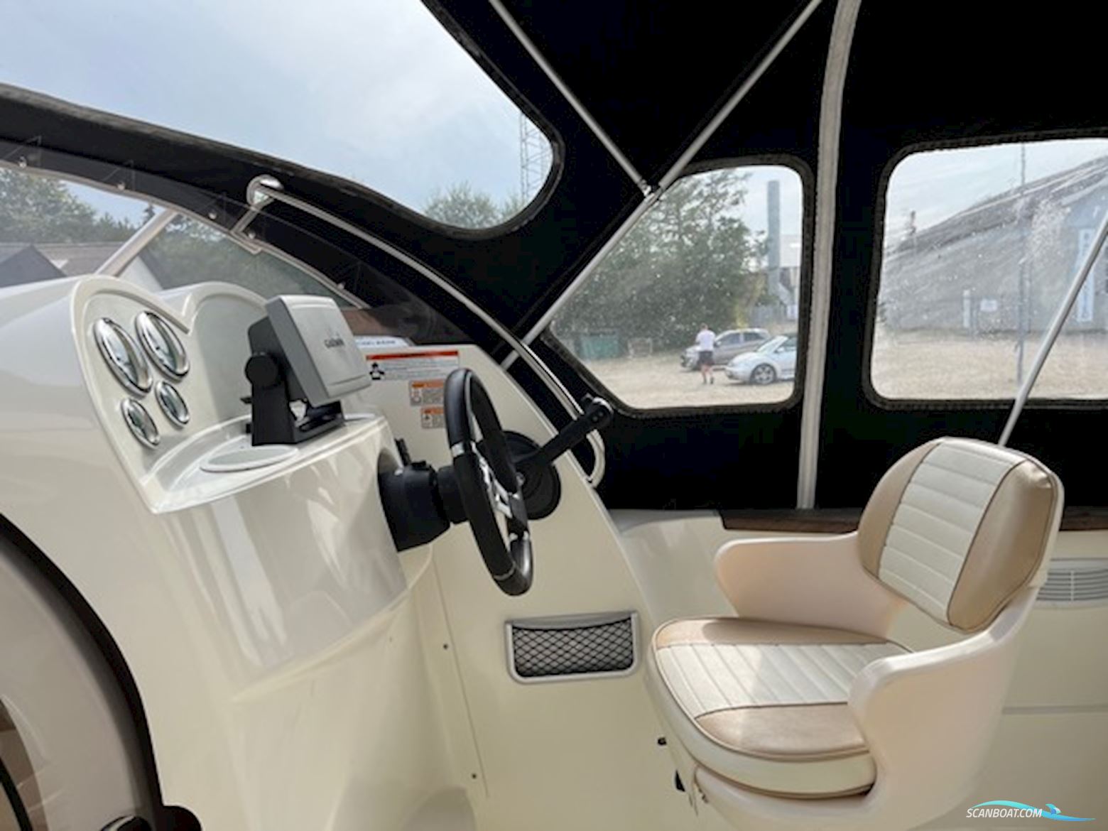 Quicksilver Activ 540 Cruiser med 115 hk Mercury-EFI 4-takt 2,1L og 1500 kg Brenderup bådtrailer - Anvisningssalg