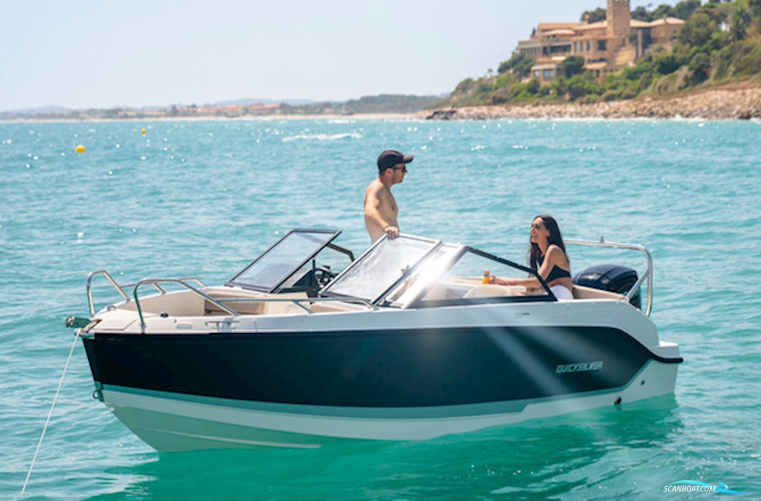 Quicksilver Activ 555 Bowrider med F100 Mercury-EFI 4 takt 2,1L - TOP-UDSTYRET