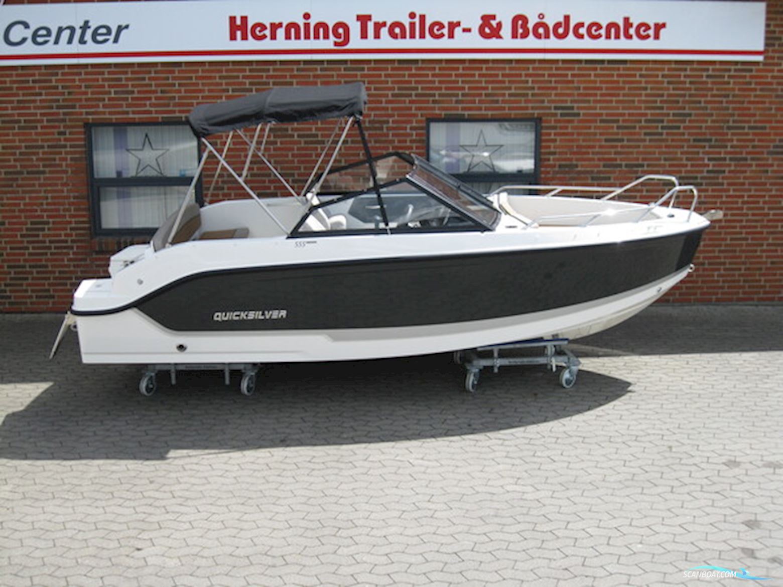 Quicksilver Activ 555 Bowrider m/Mercury F80 hk Efi 4-Takt
