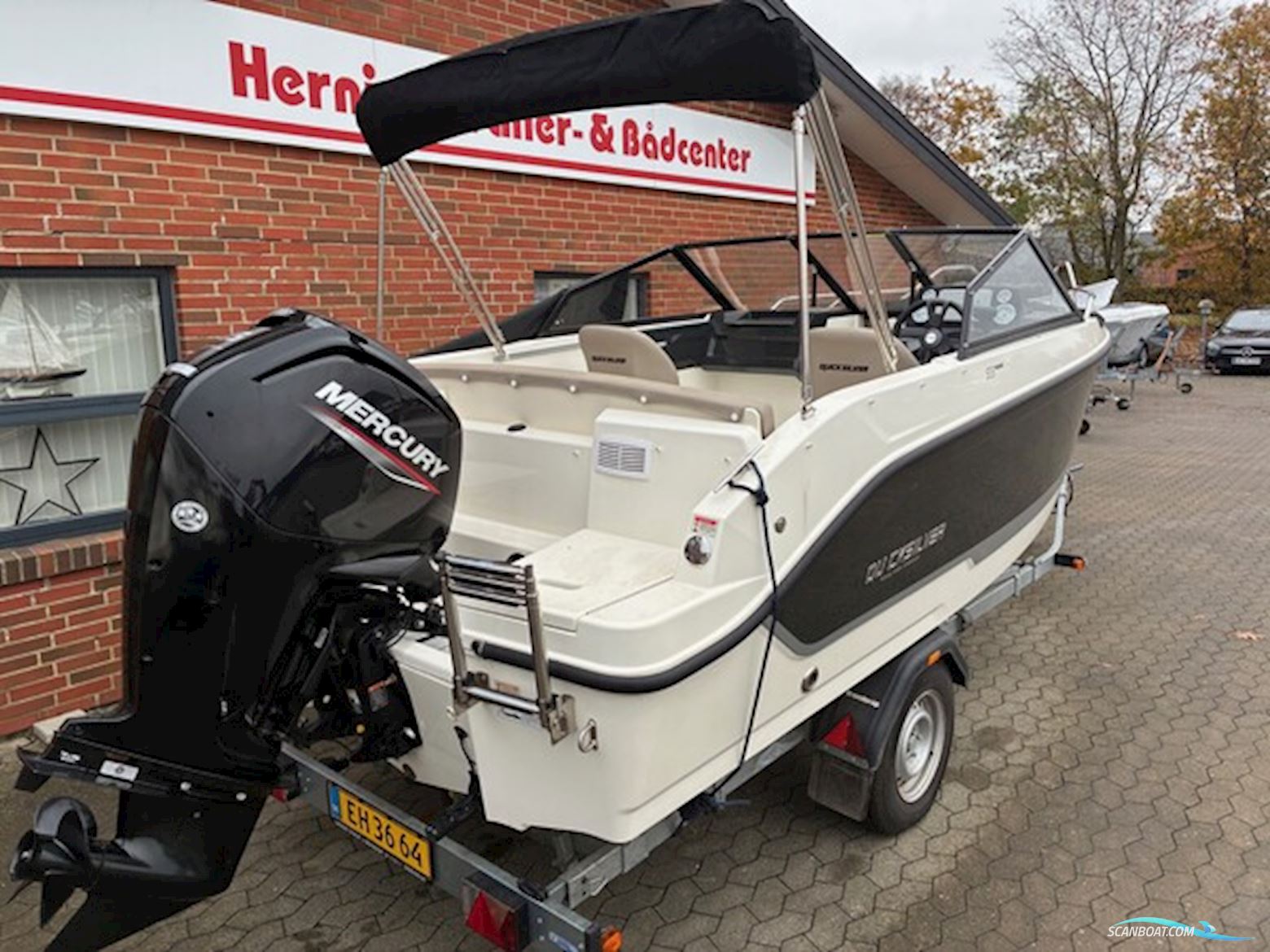 Quicksilver Activ 555 BR m/Mercury F115 hk EFI og Brenderup trailer