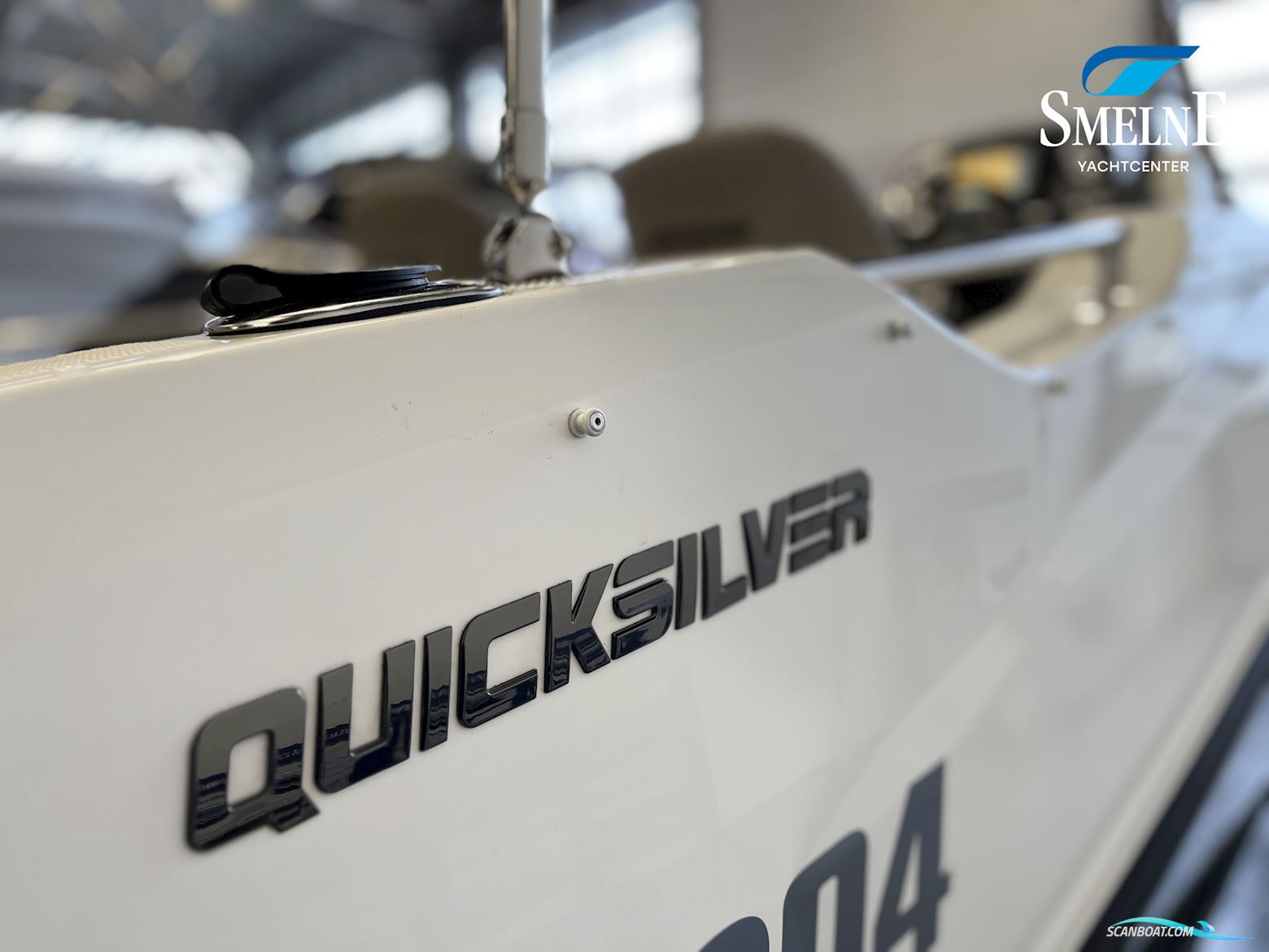 Quicksilver Activ 555 Cabin