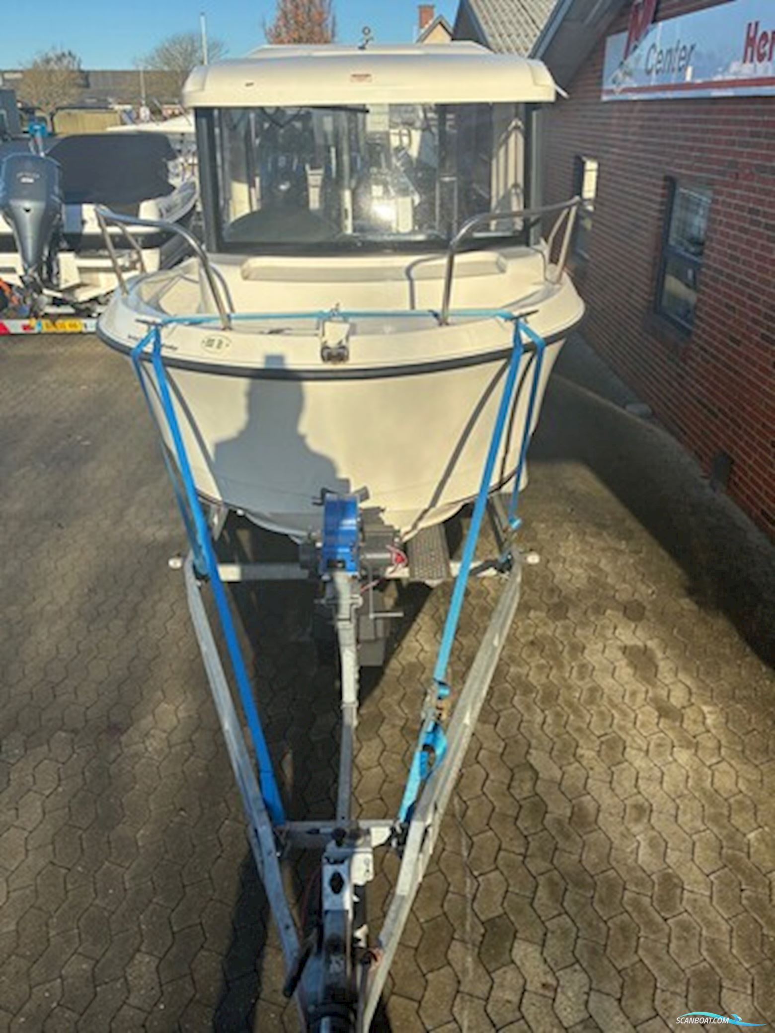 Quicksilver Activ 555 Pilothouse m/Mercury F100 hk 4-Takt og Scandic Trailer - Solgt !