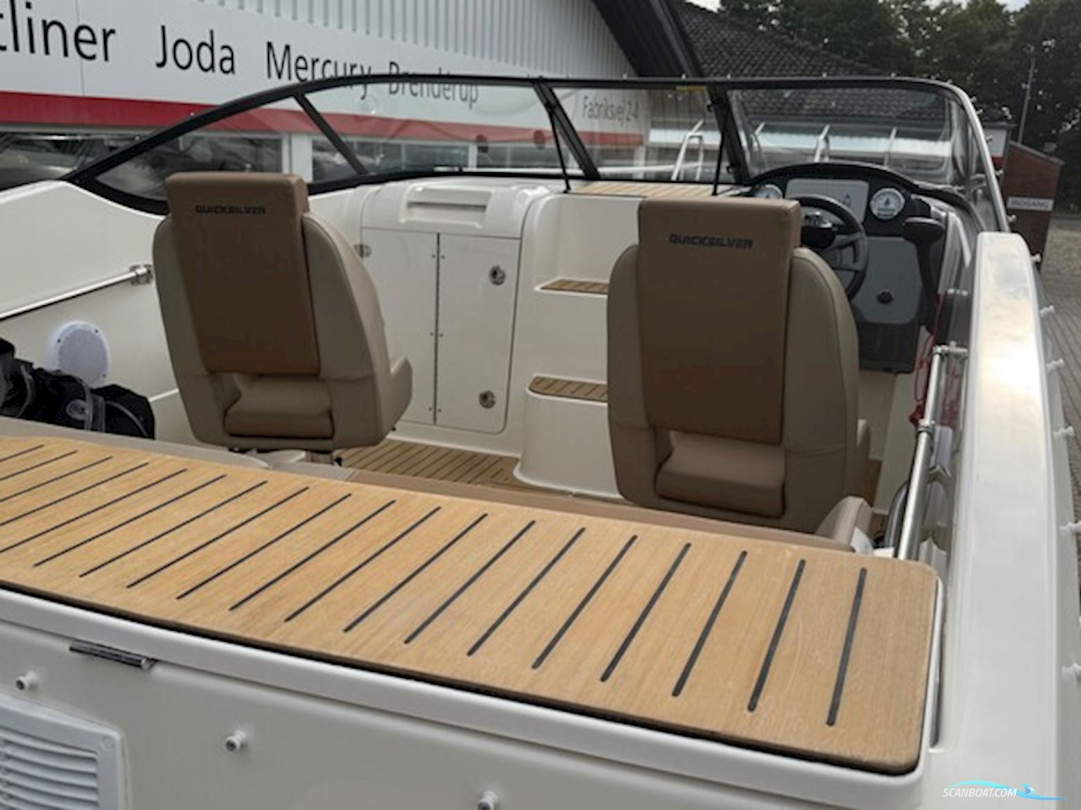 Quicksilver Activ 595 Cruiser med F115 Mercury-EFI 4 takt XL CT - Anvisningssalg