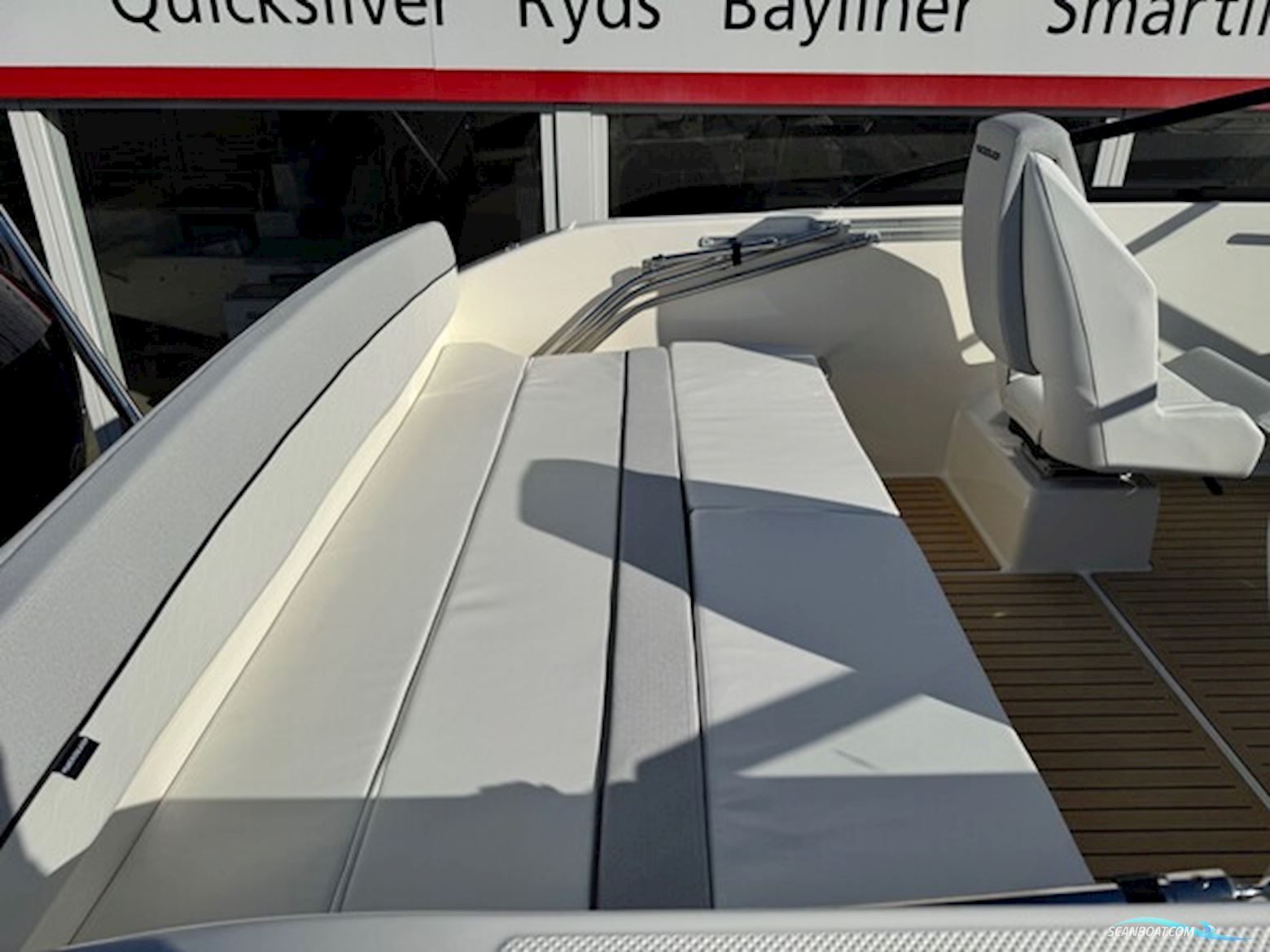 Quicksilver Activ 605 Cruiser med F150 Mercury-EFI 3,0L XL CF  4 takt Exclusive Jubilæumsmodel
