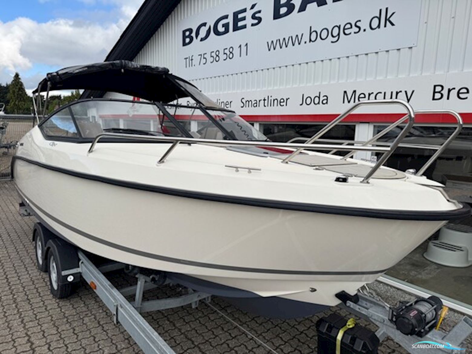 Quicksilver Activ 645 Cruiser med F115 hk Mercury-EFI 4 takt 2,1L XL og Variant Ocean 2000 bådtrailer med el-spil