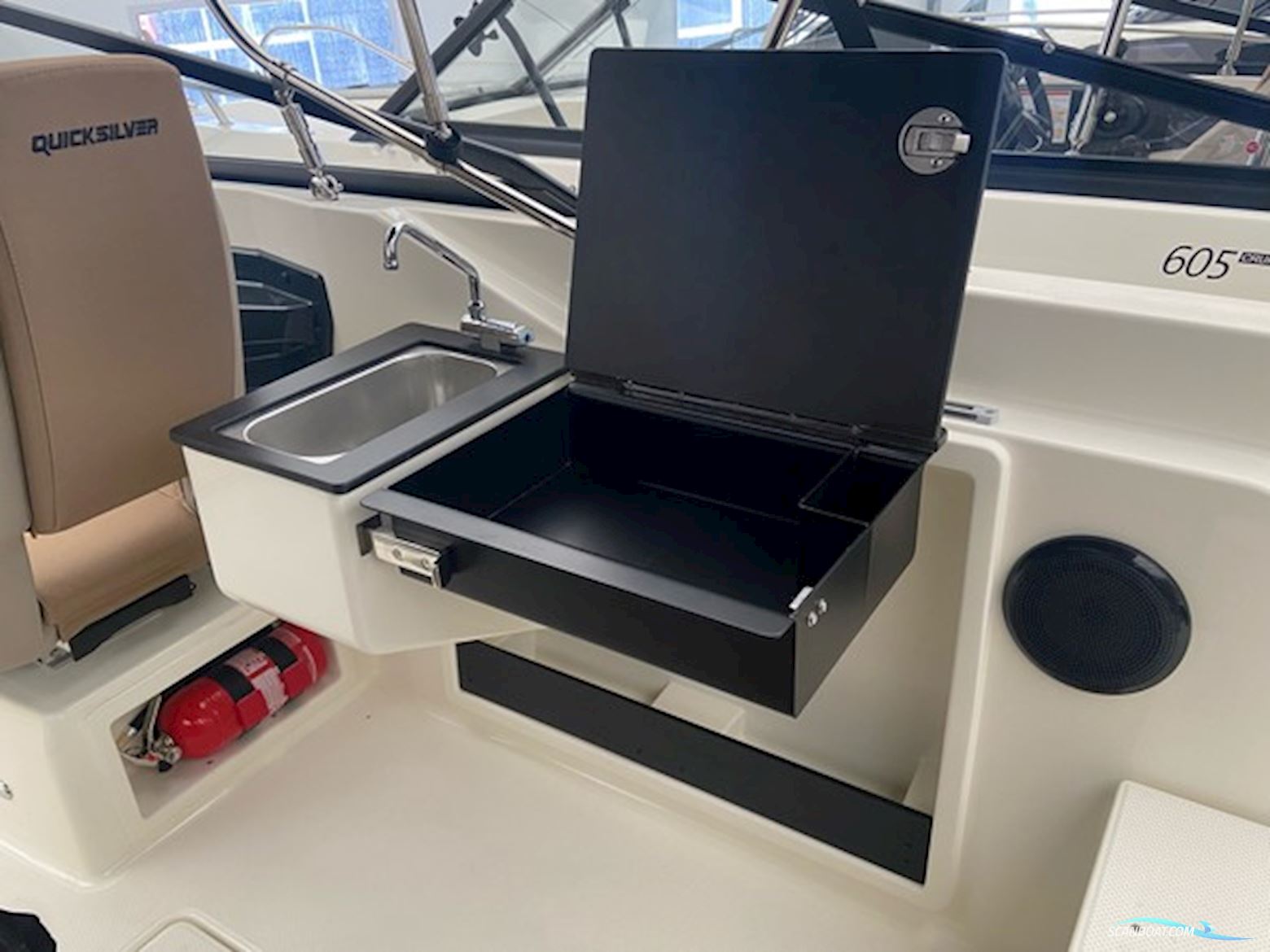 Quicksilver Activ 675 Cruiser, Mercury F225 V6 Dts...Solgt