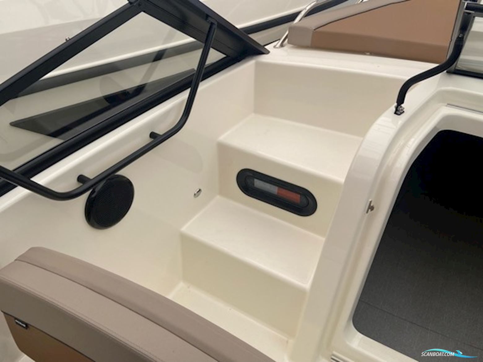 Quicksilver Activ 675 Cruiser, Mercury F225 V6 Dts...Solgt