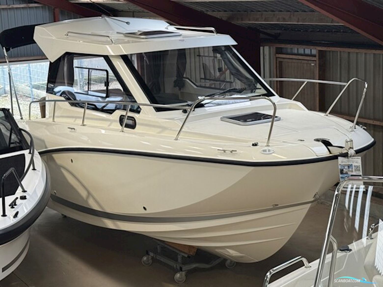 Quicksilver Activ 675 Weekend med F200 Mercury DS XL V6 - med flot udstyr