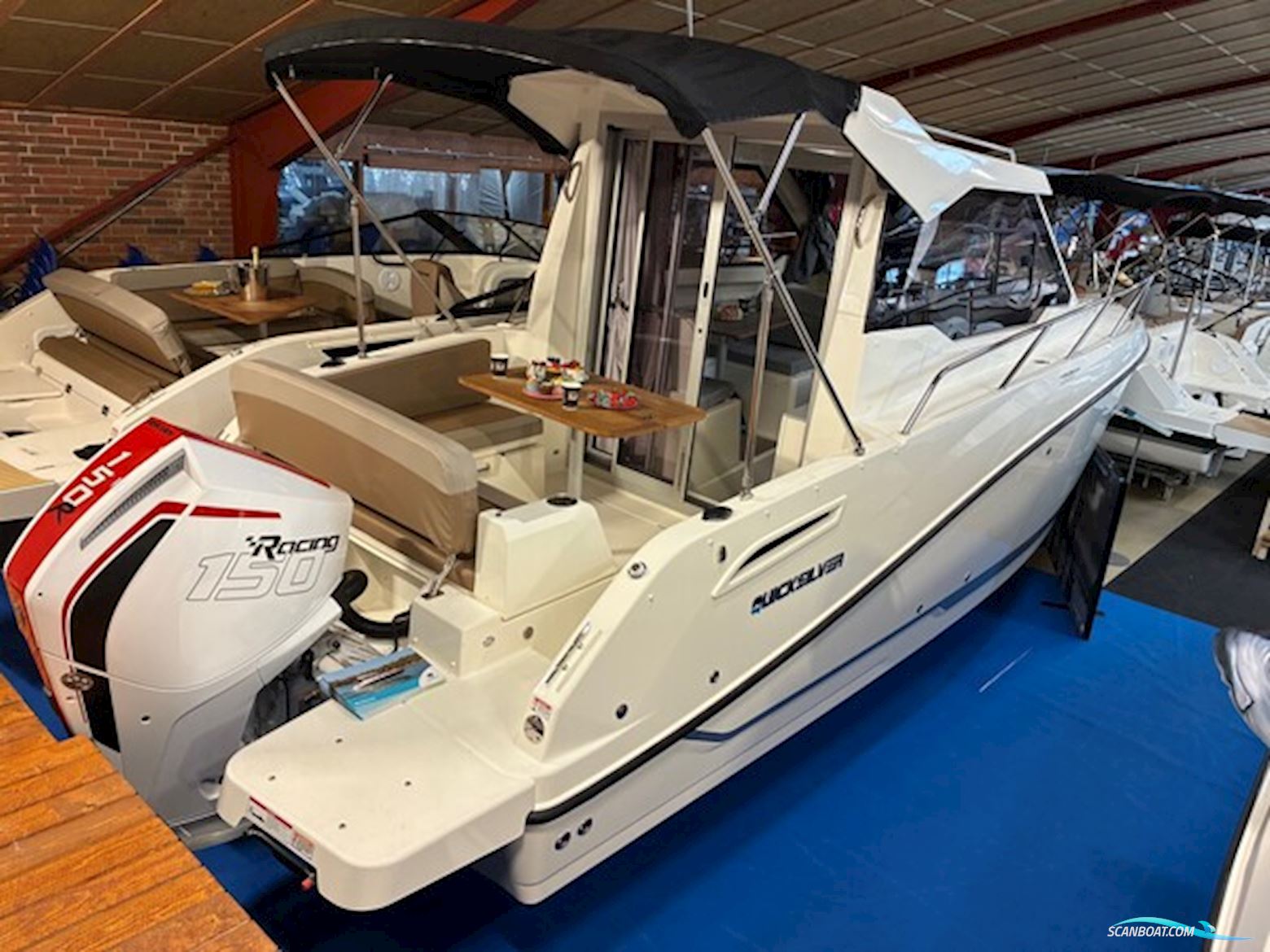 Quicksilver Activ 705 Weekend m/Mercury F150 hk Racing XL DS V6, Hvid - Jubilæumspris !