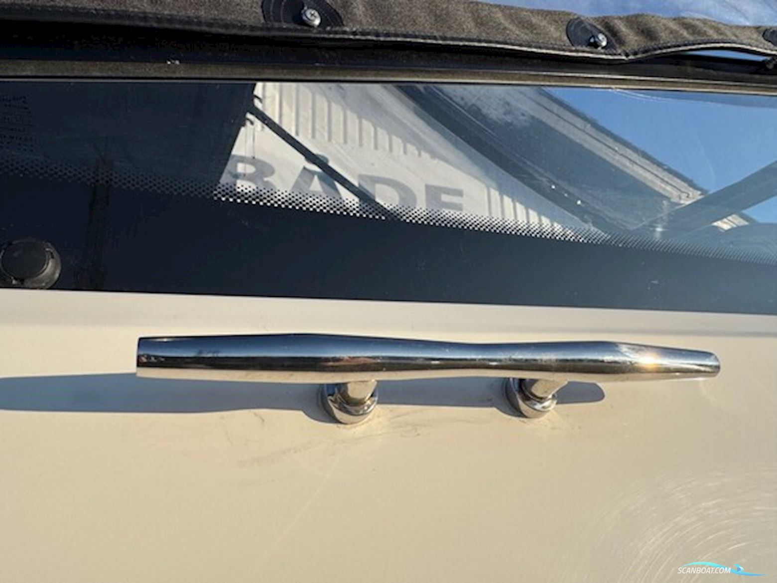 Quicksilver Activ 755 Cruiser Med 250 hk Mercury Verado 4,6L V8 XL - Udstyr - Solgt