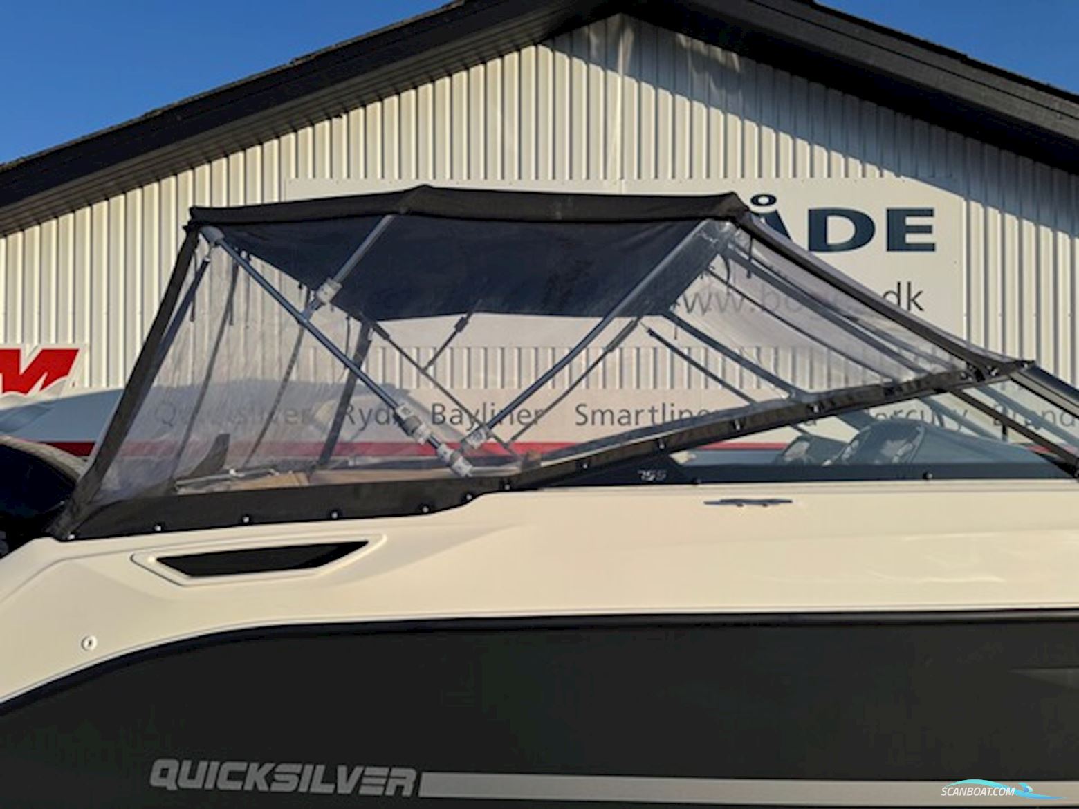 Quicksilver Activ 755 Cruiser Med 250 hk Mercury Verado 4,6L V8 XL - Udstyr - Solgt