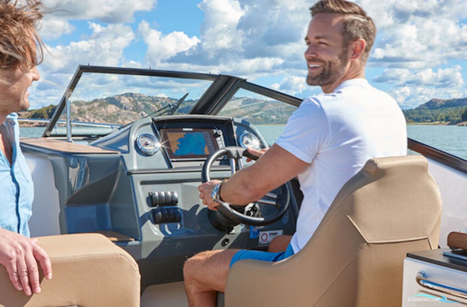 Quicksilver Activ 755 Cruiser Med F225 Mercury-Efi 4 Takt XL V6 - Inkl Udstyr