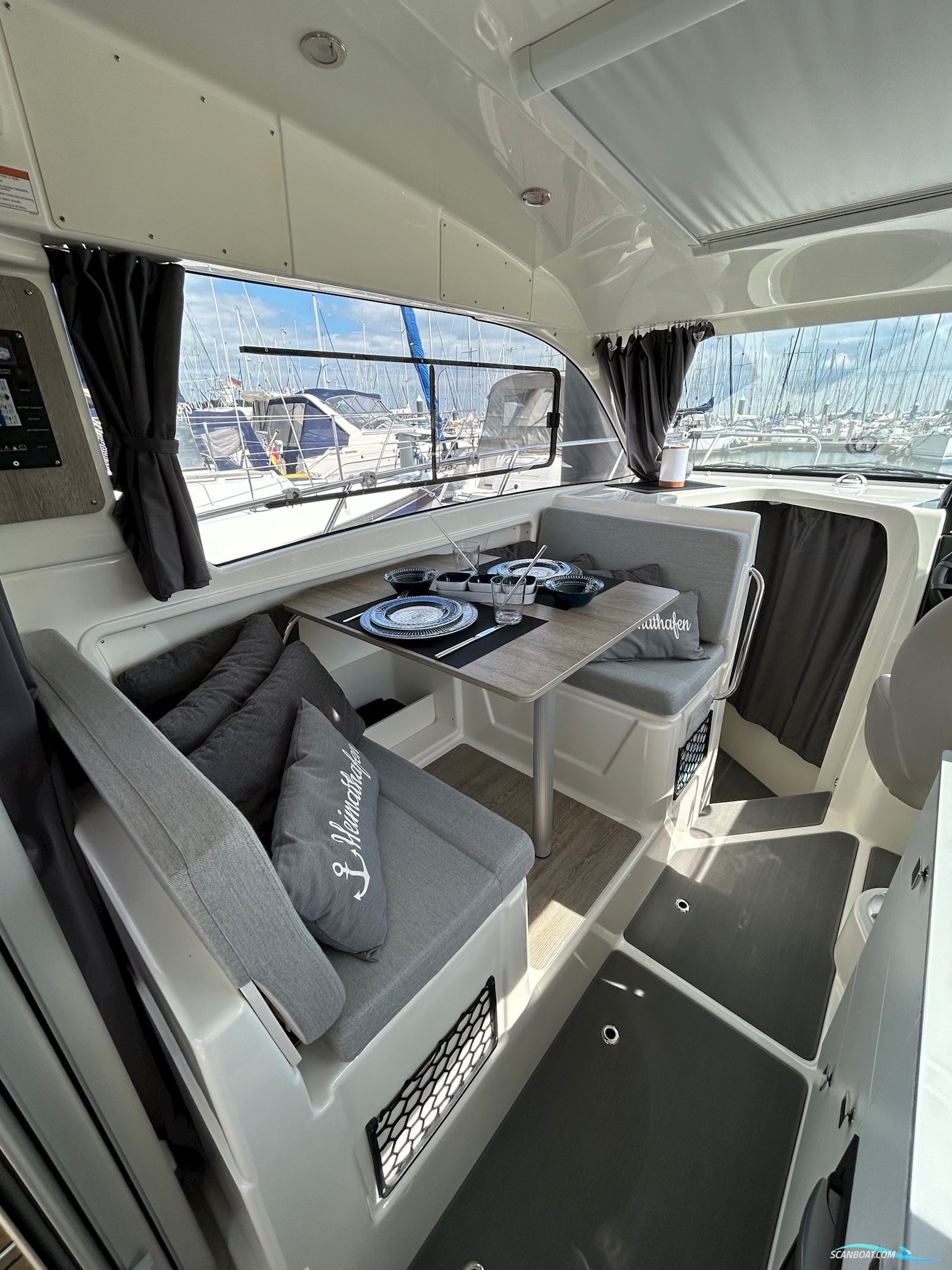 Quicksilver Activ 755 Weekend