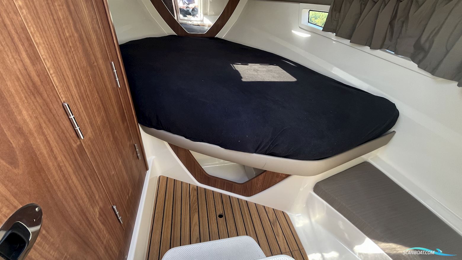 Quicksilver Activ 805  