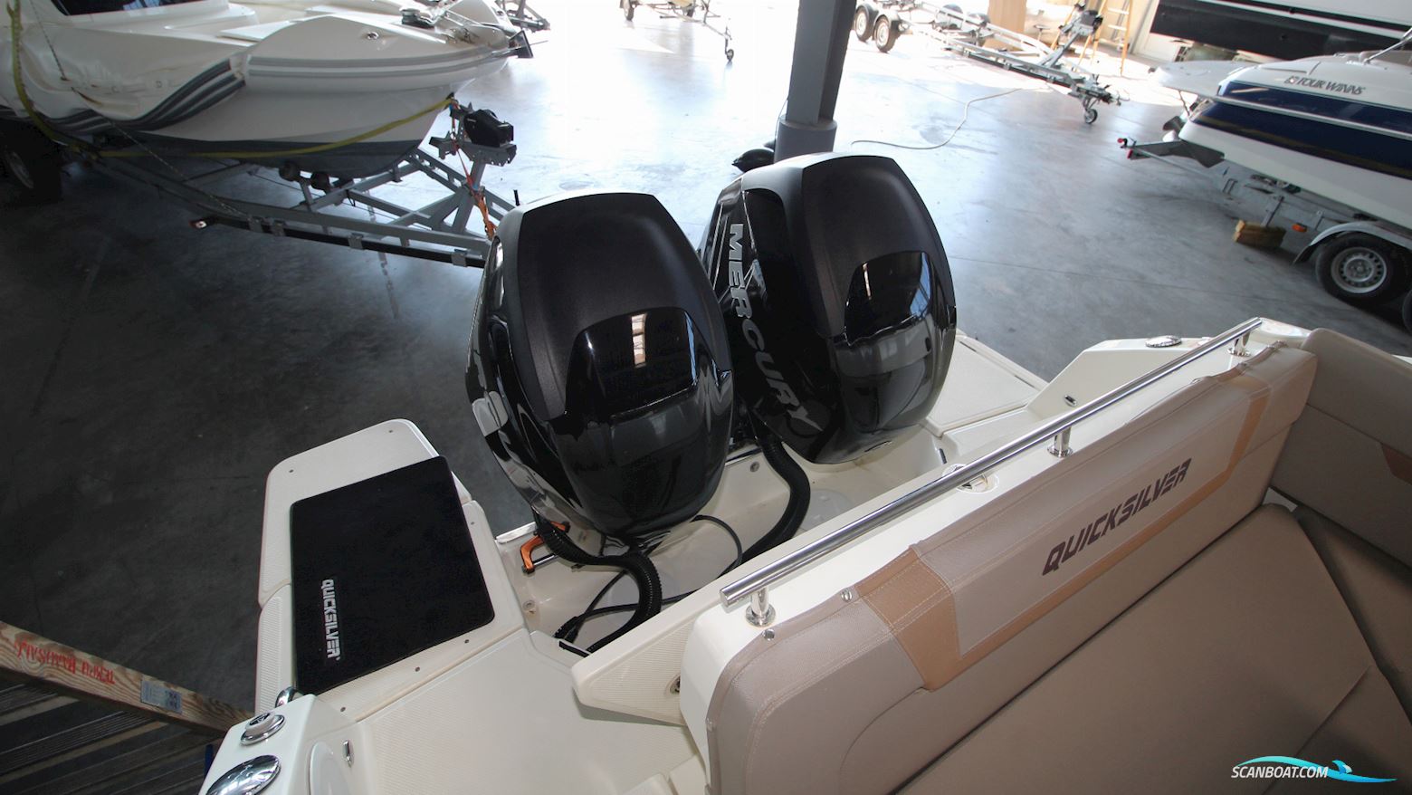 Quicksilver Activ 805  