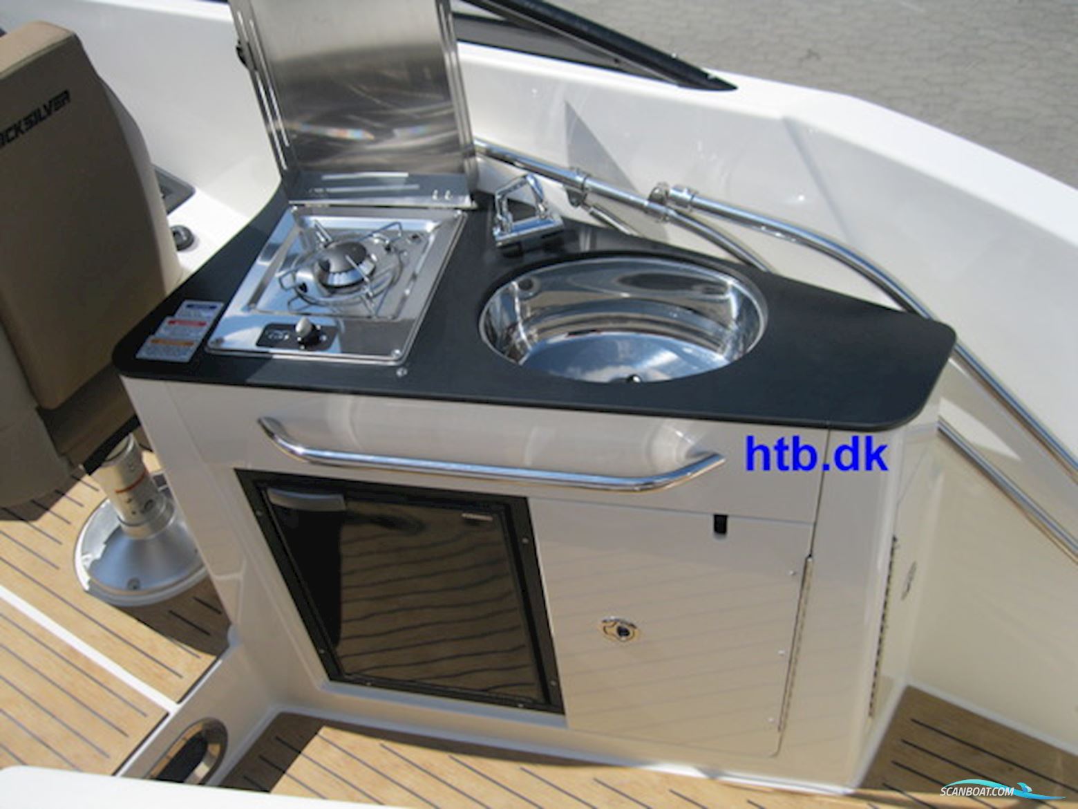 Quicksilver Activ 805 Cruiser m/Mercury F400 hk V10 Verado