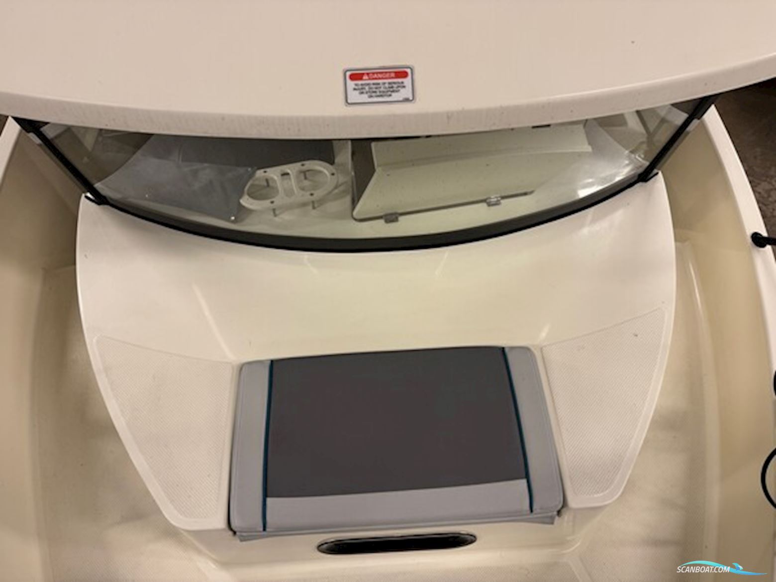 Quicksilver Captur 705 Pilothouse med 225 hk Mercury-EFI DS 3,4L V6 XL - alt i udstyr.