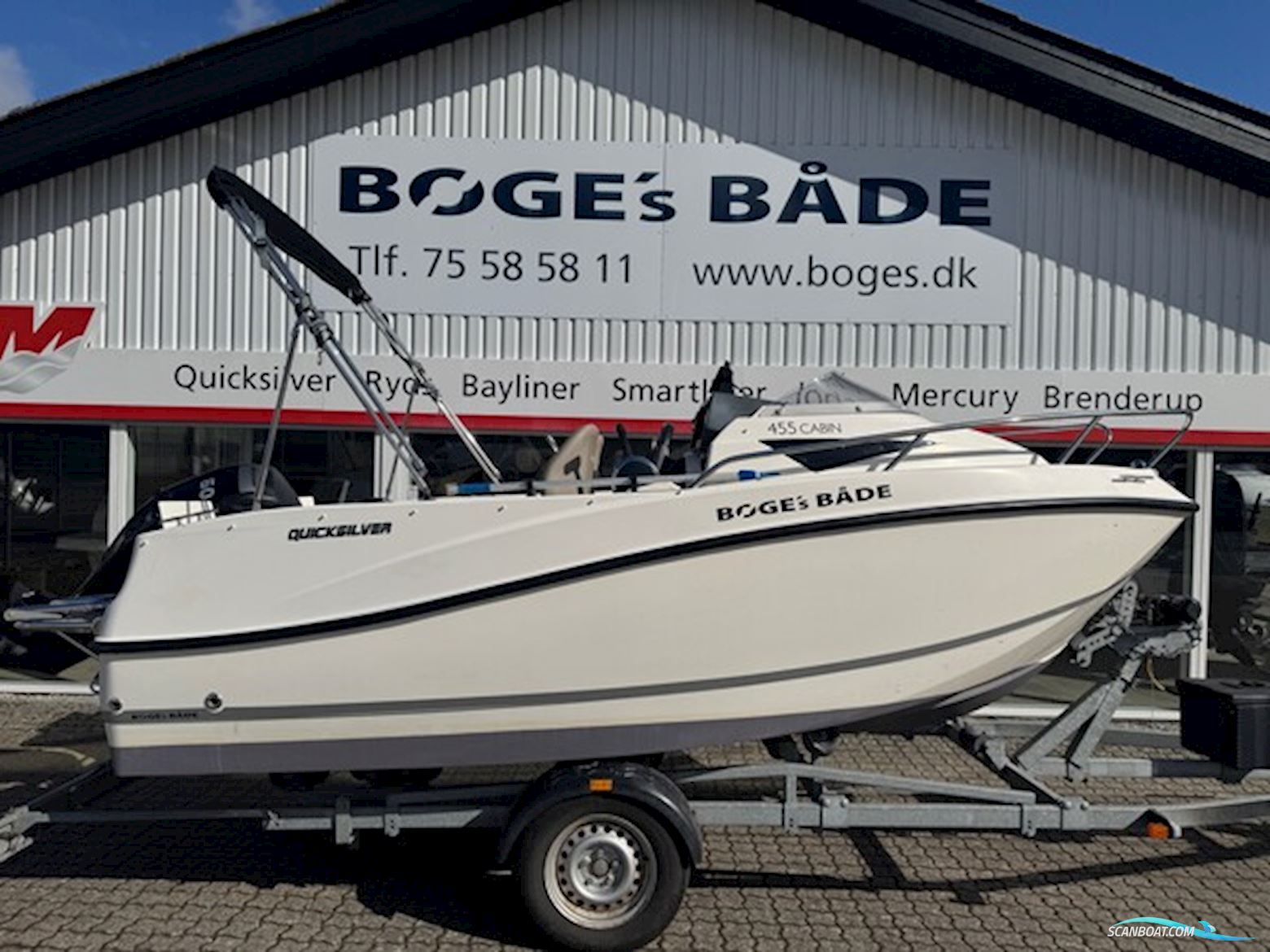 Quicsilver Activ 455 Cabin med F60 Mercury-EFI og 1000 kg Brenderup bådtrailer