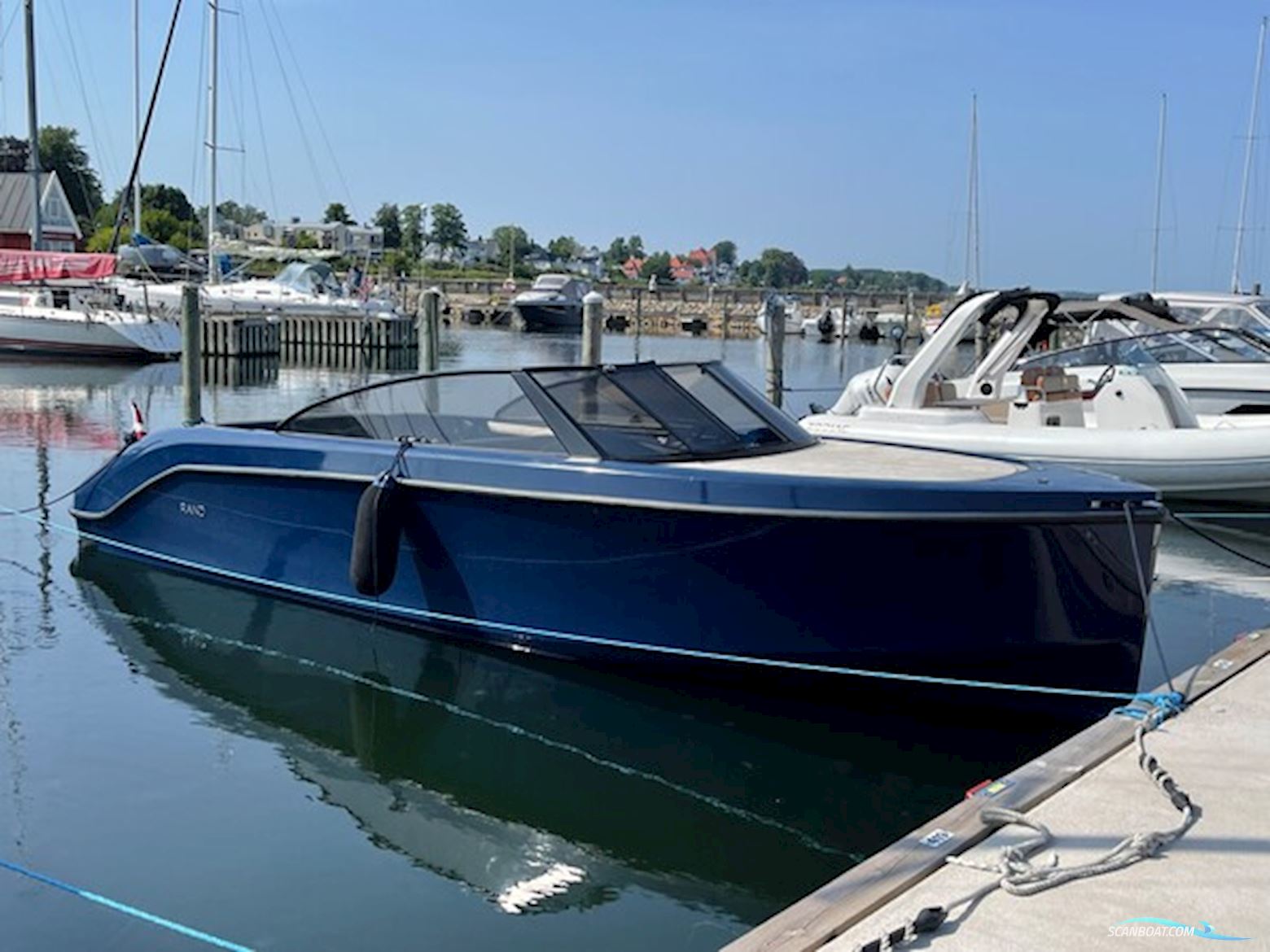 RAND Leisure 28 - Mercruiser 6.2L med Bravo 3-drev Motorboten 2019, met MerCruiser motor, Denemarken
