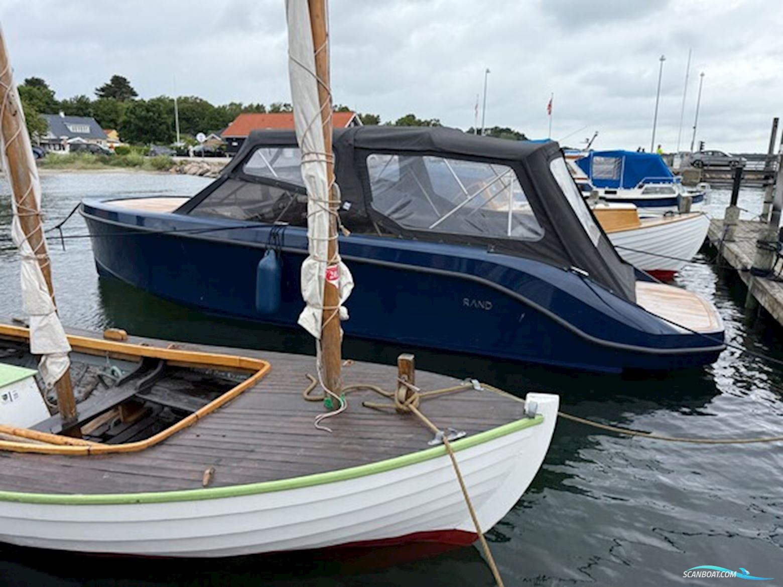 RAND Leisure 28 - Mercruiser 6.2L med Bravo 3-drev