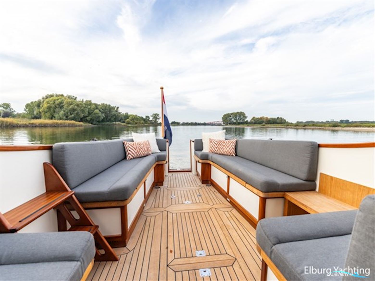 Rapsody 40 Offshore