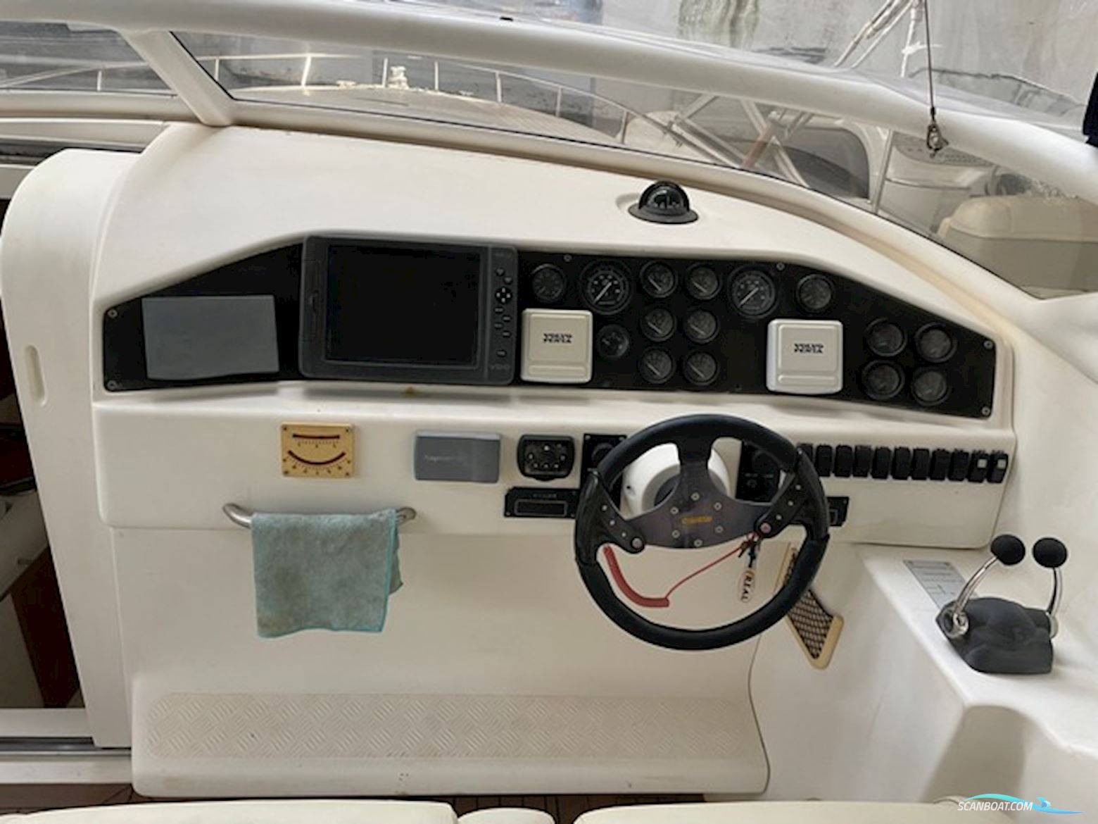 Real Power Boats Revolution 46
