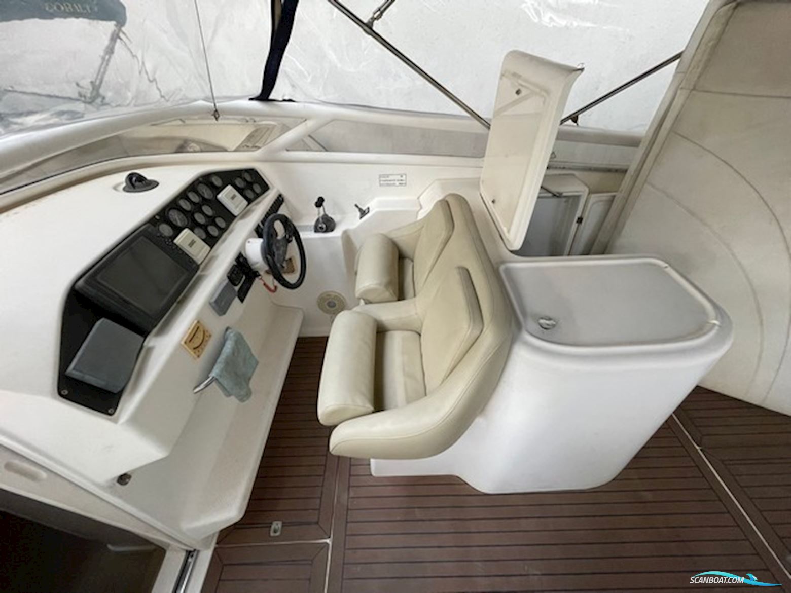 Real Powerboats Revolution 46