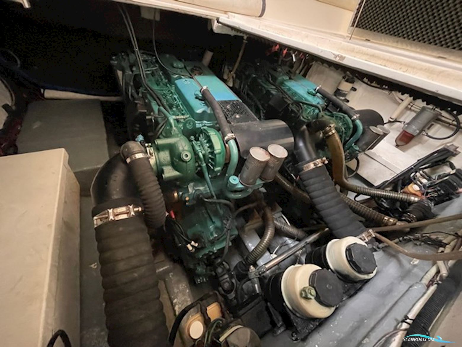 Real Powerboats Revolution 46