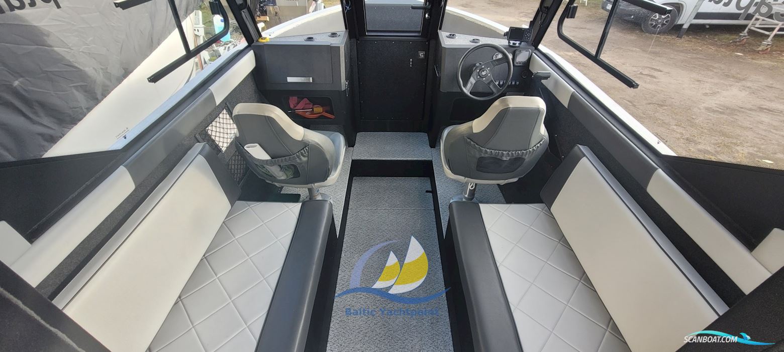 REALCRAFT 600 Cabine