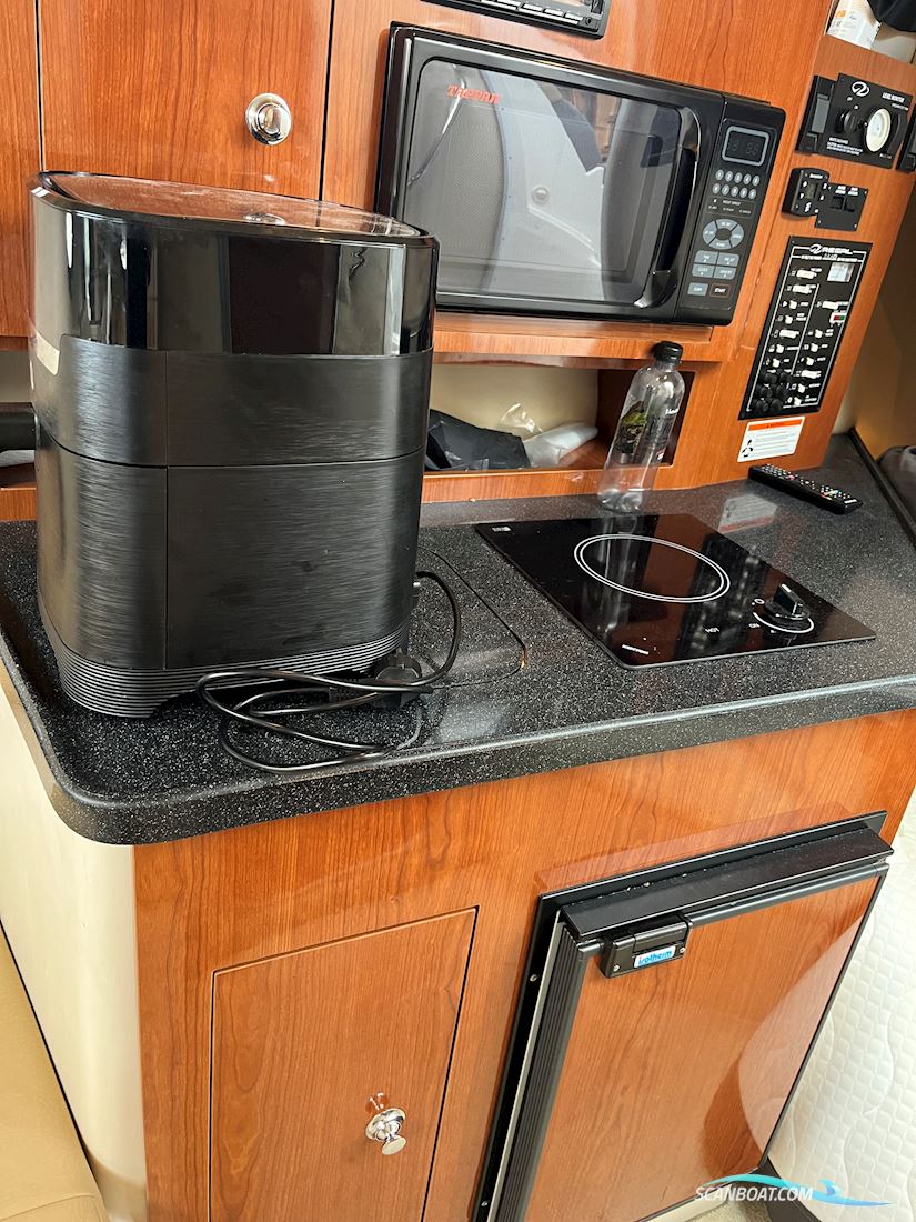 Regal 2565 Window Express