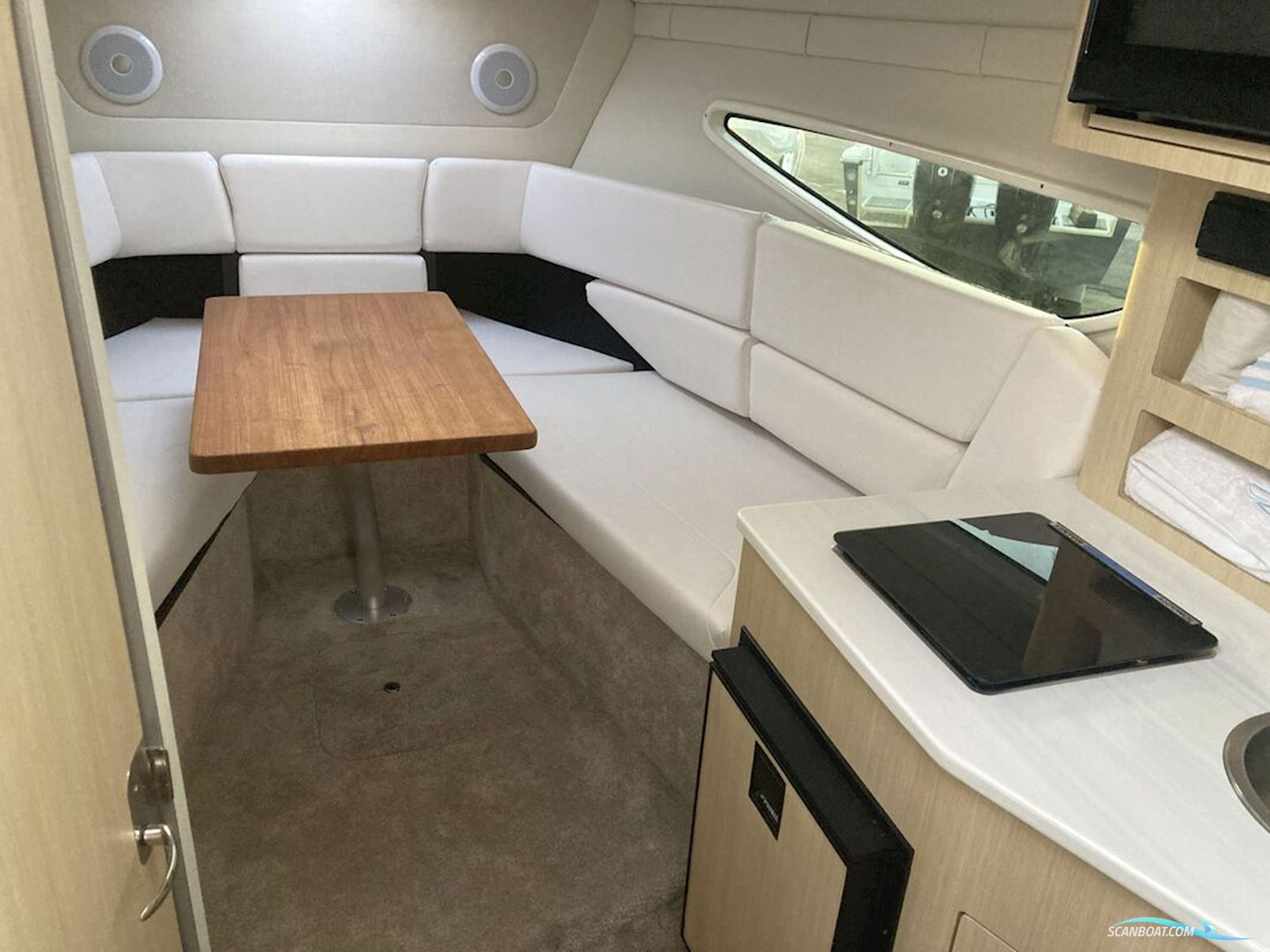 Regal 26 Express