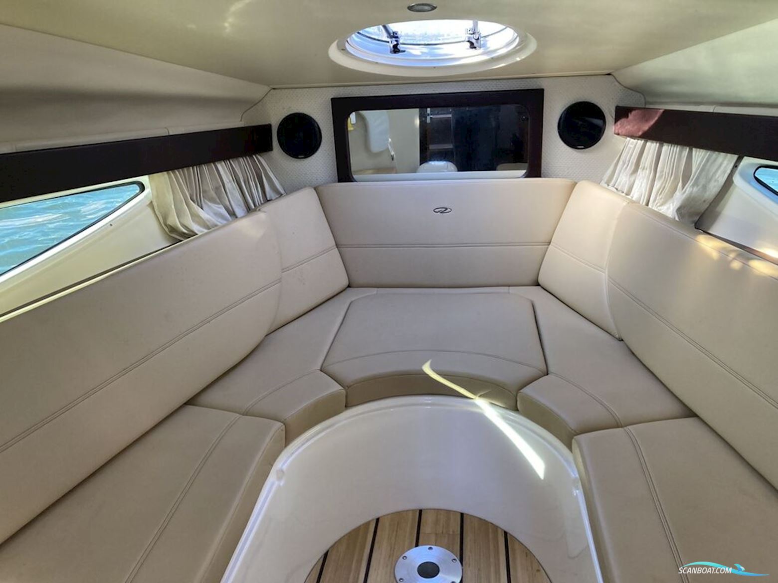 Regal 28 Express