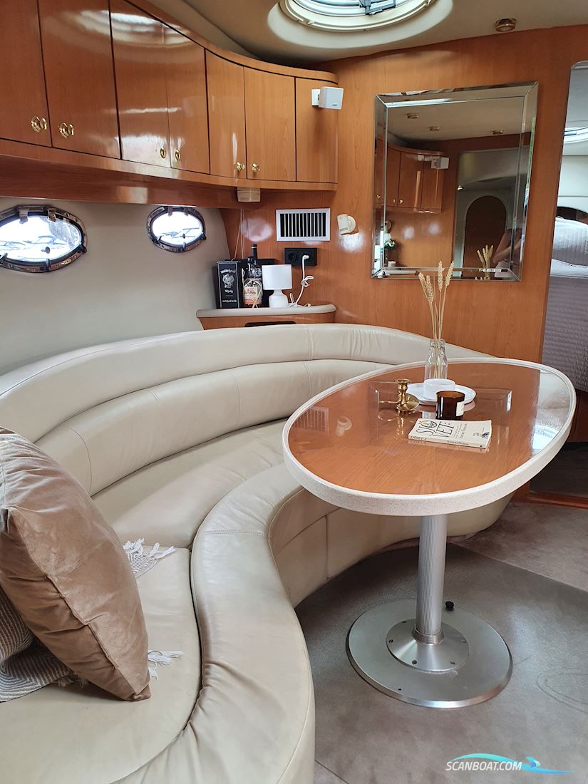 Regal 4160 Commodore