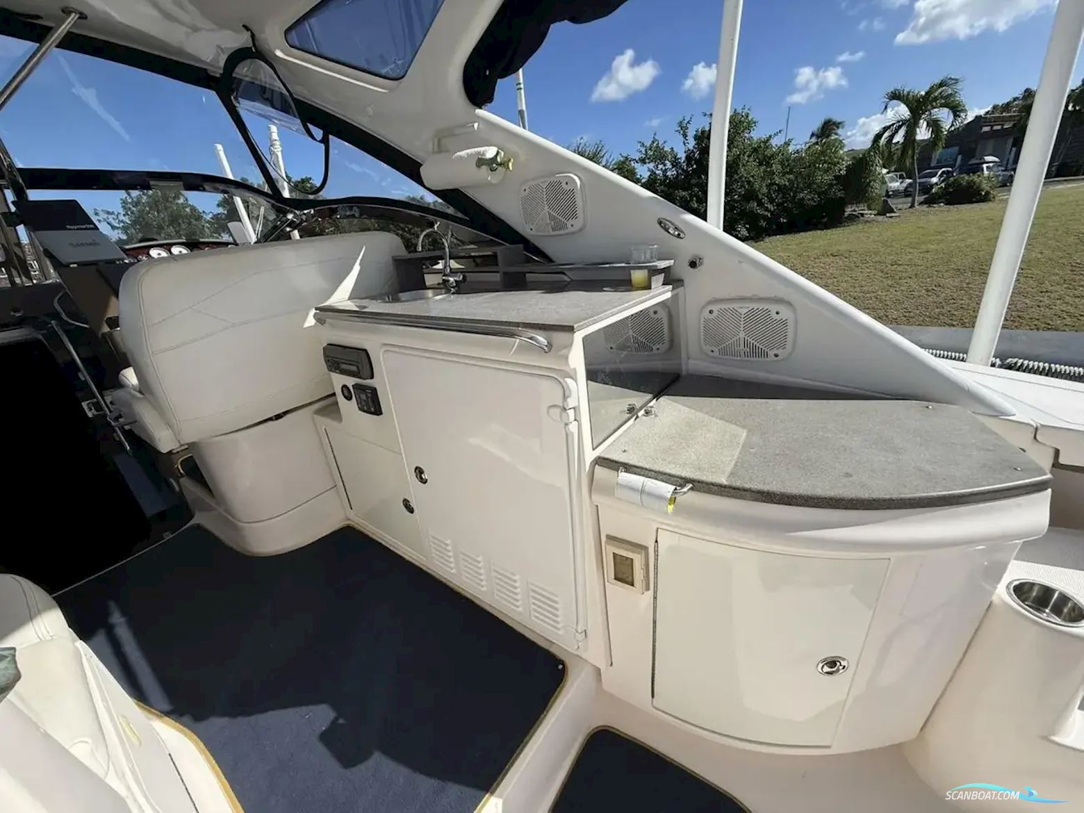 Regal 4460 Commodore