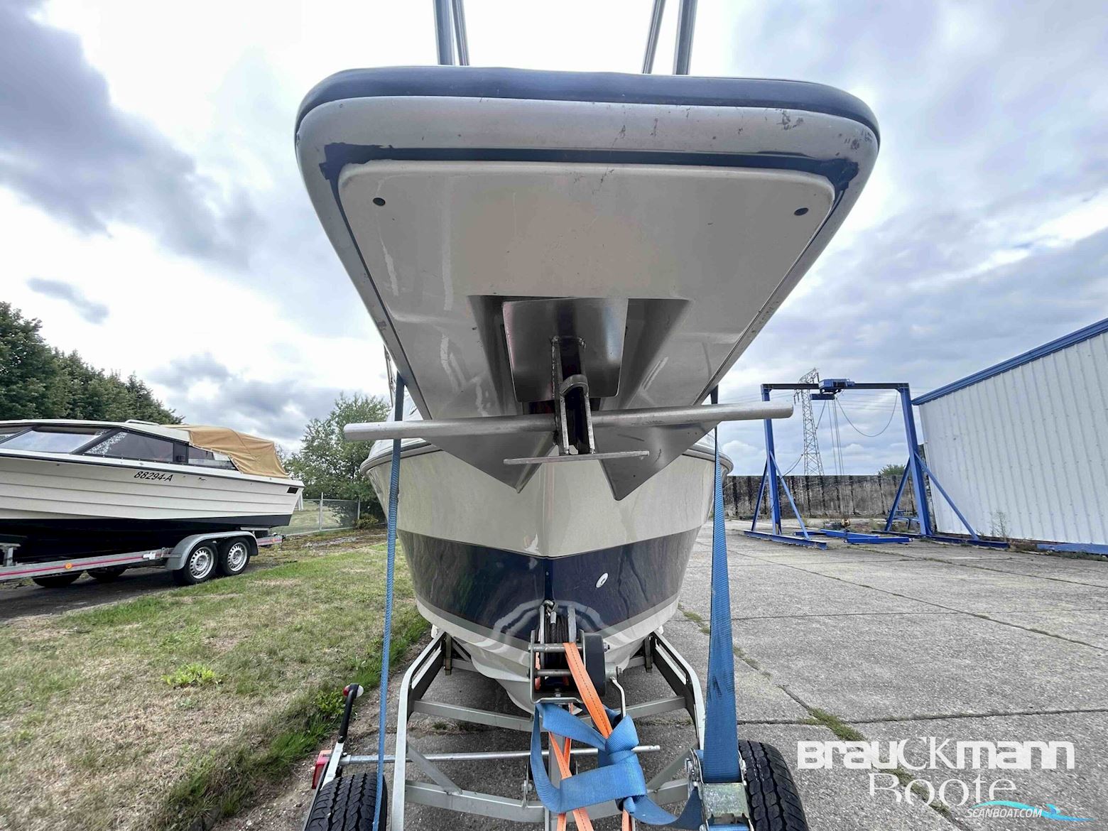 Regal Ambassador 255 XL