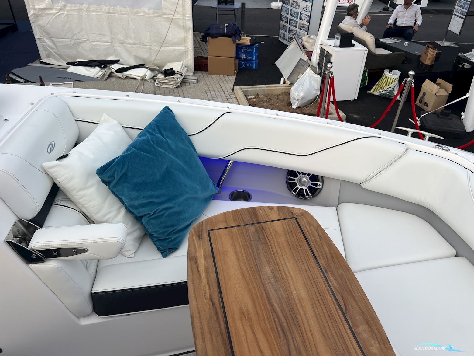 Regal LS6 Bowrider