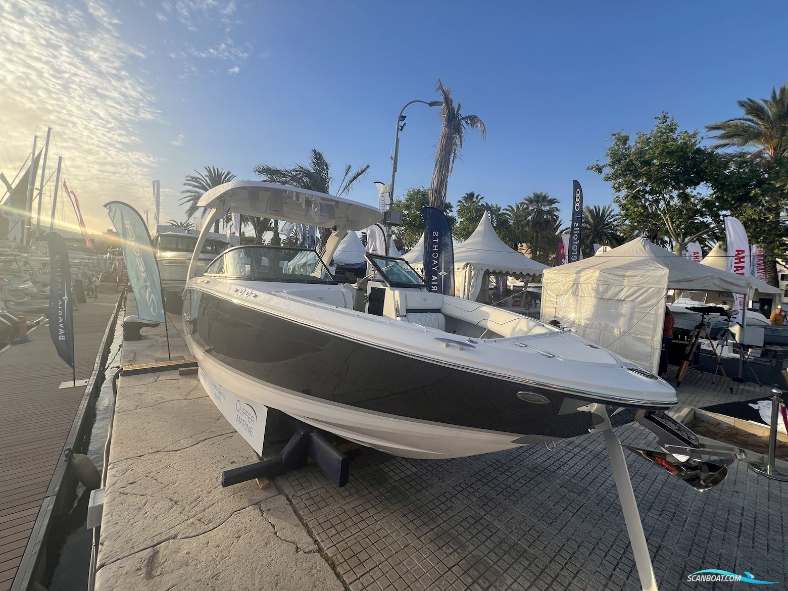 Regal LS6 bowrider
