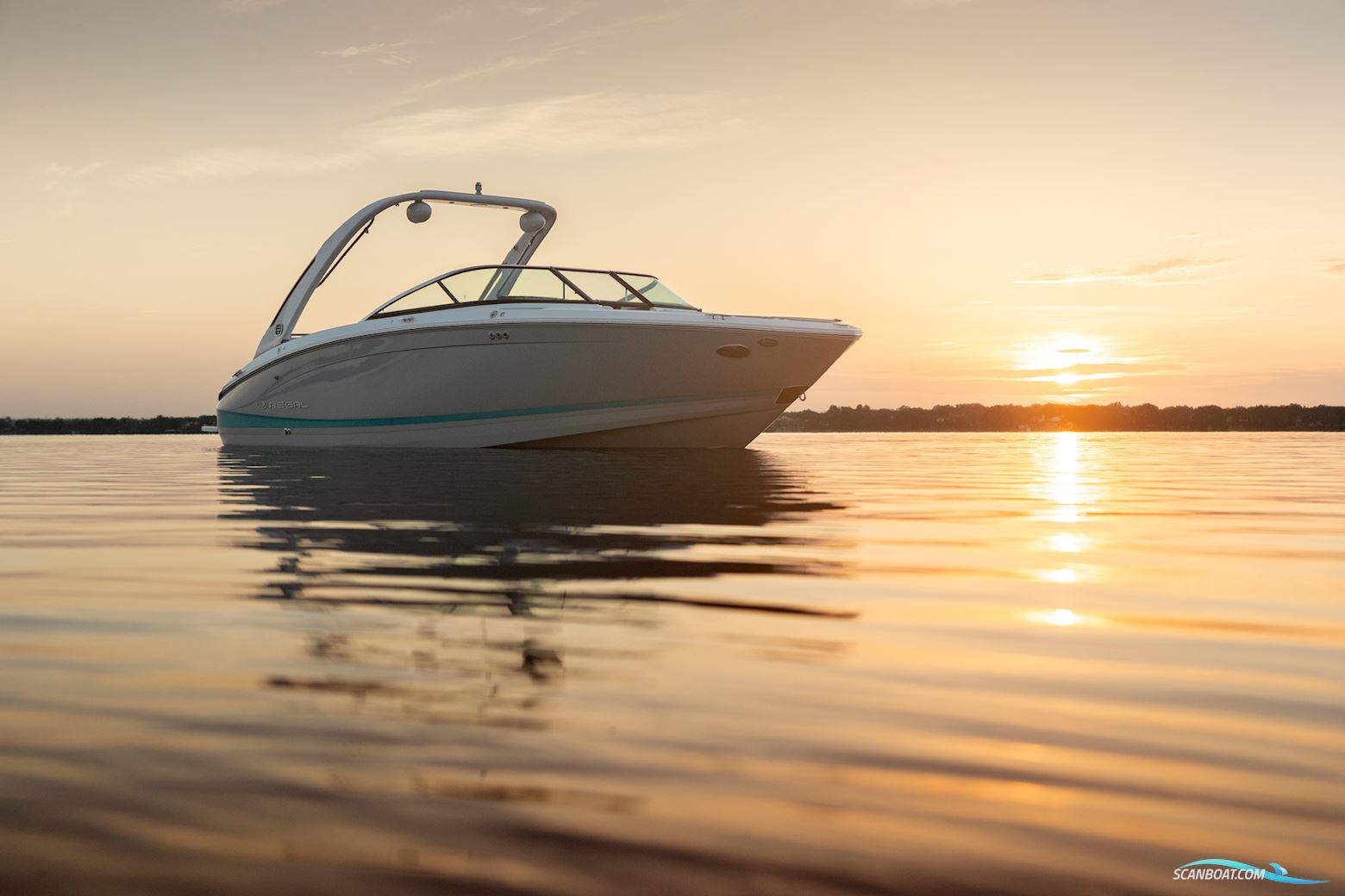 Regal LS6 bowrider