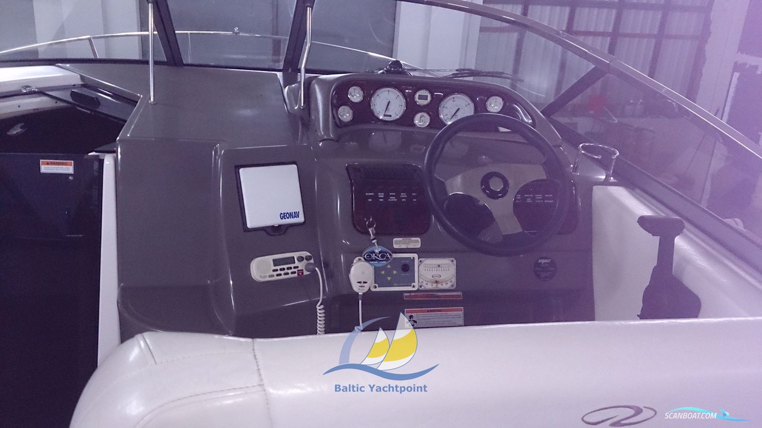 Regal Marine Regal 2665 Commodore Express