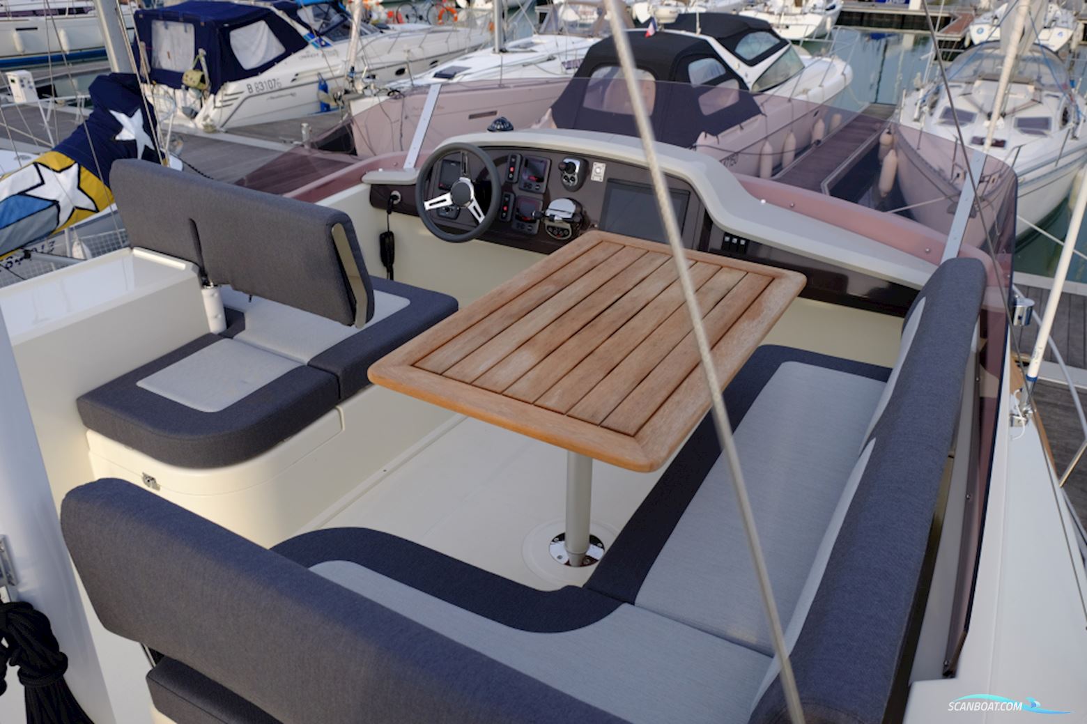 Rhea 34 Trawler