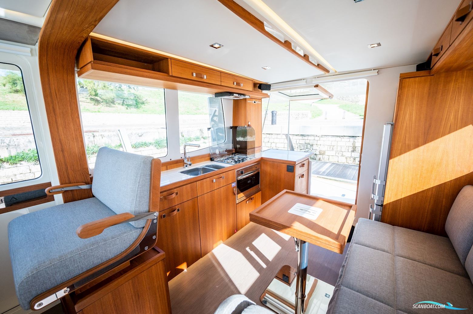 Rhéa 34 Trawler