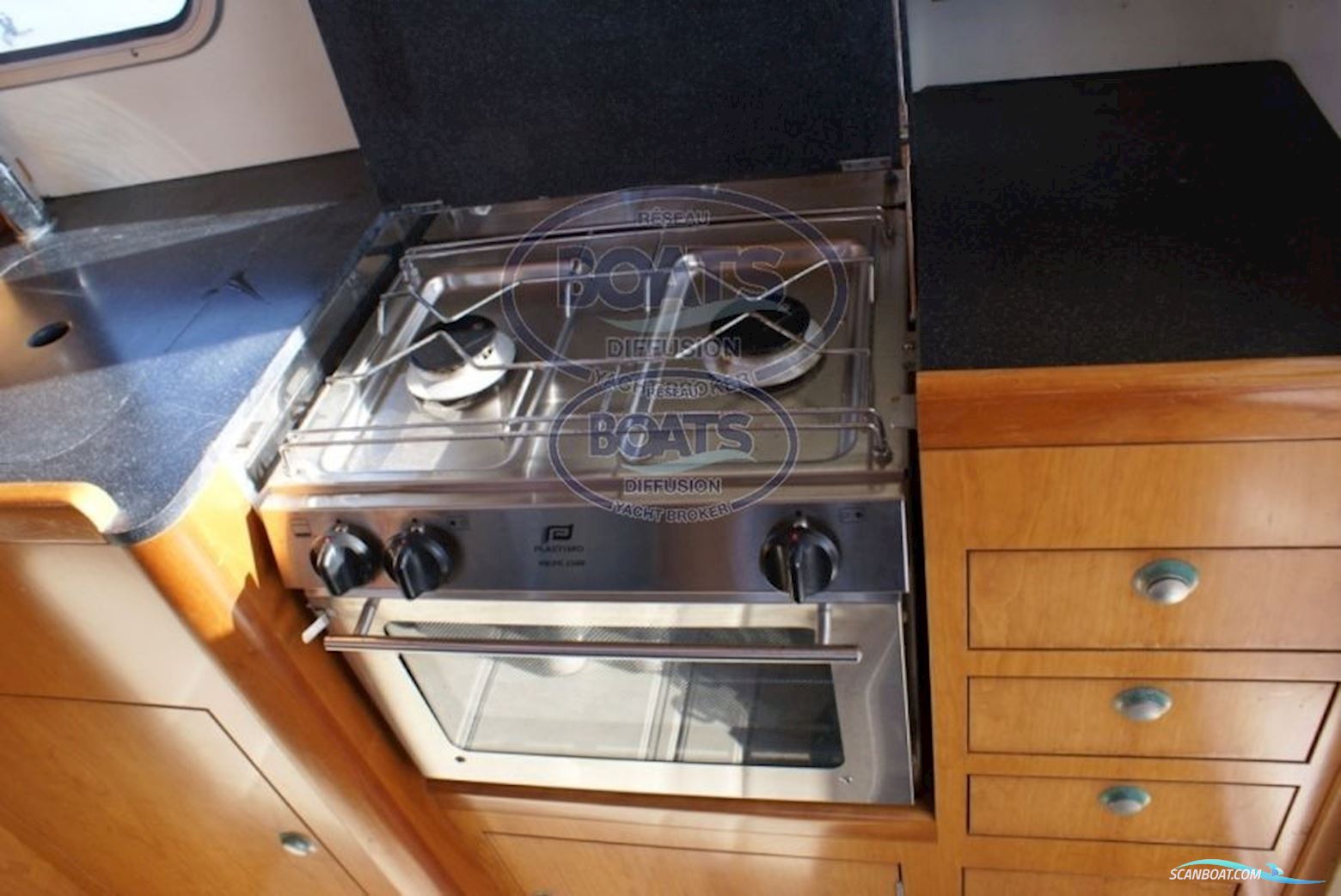 Rhea Marine RHEA 850 TIMONERIE