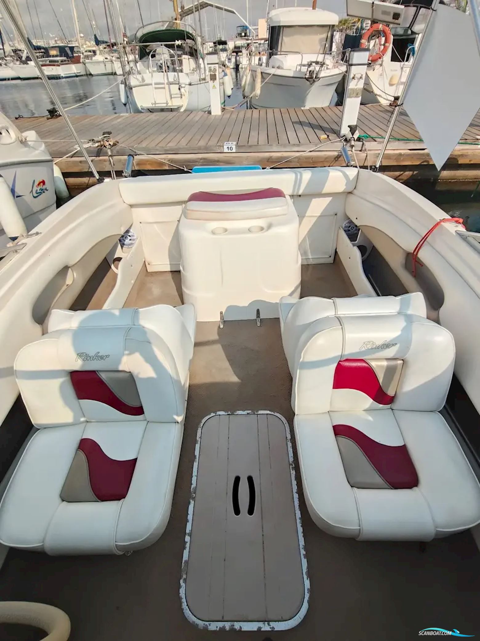 Rinker 180 Bowrider
