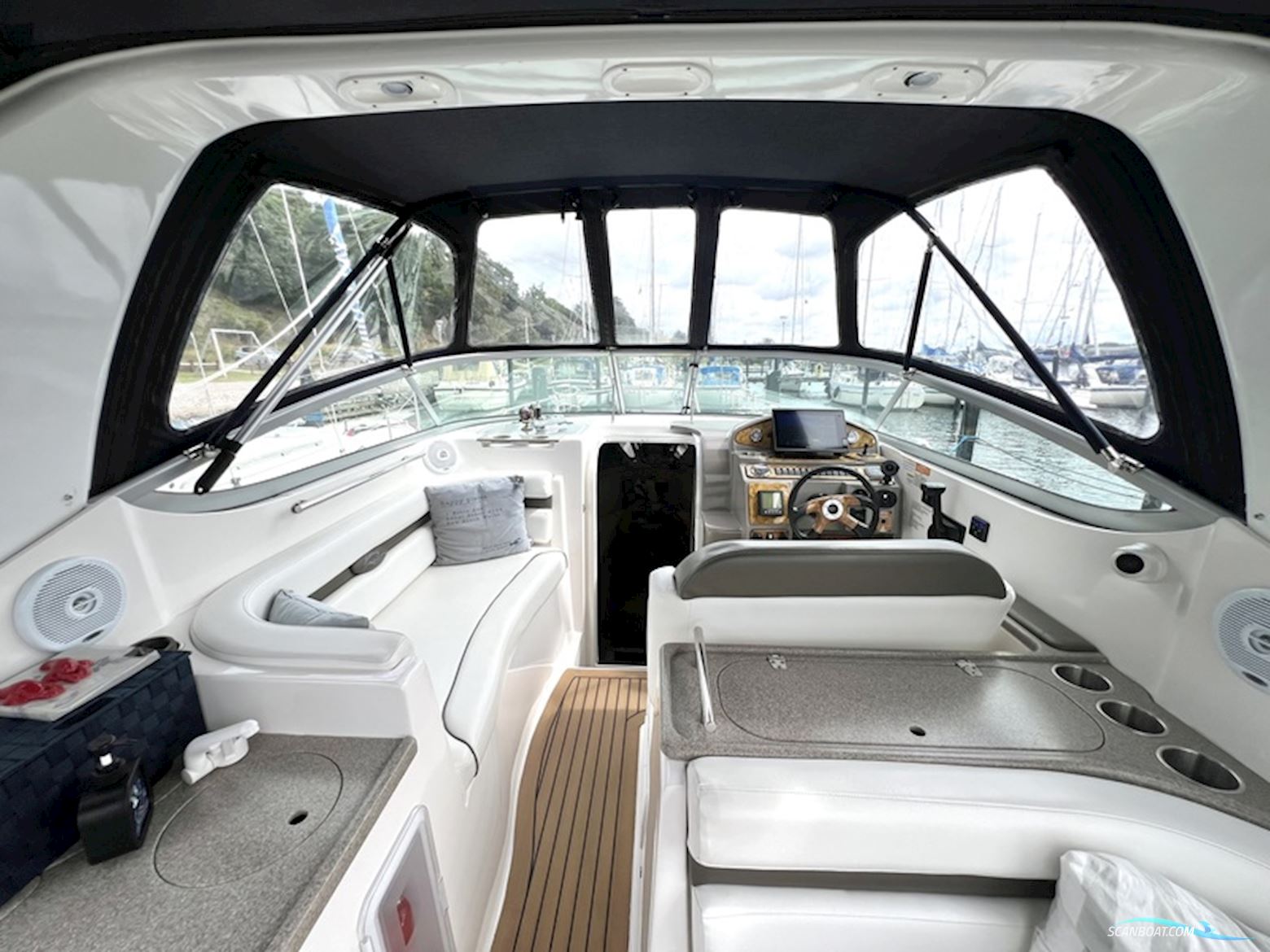 Rinker 280 Express Diesel