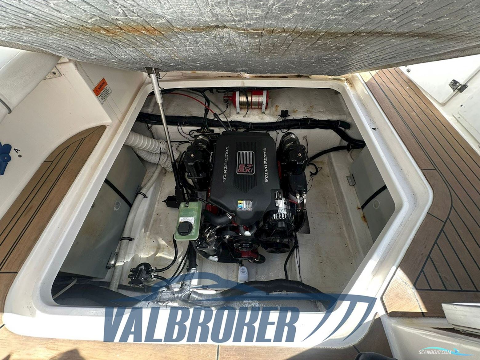 Rinker 280