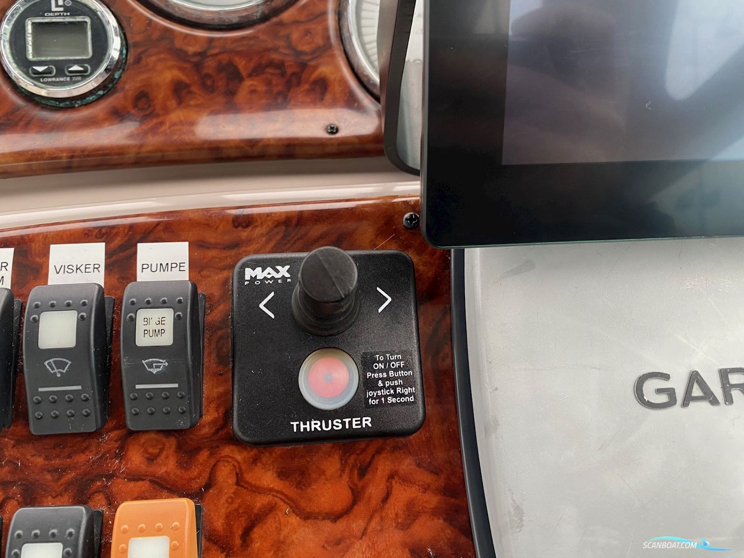 Rinker 290 Fiesta Wee