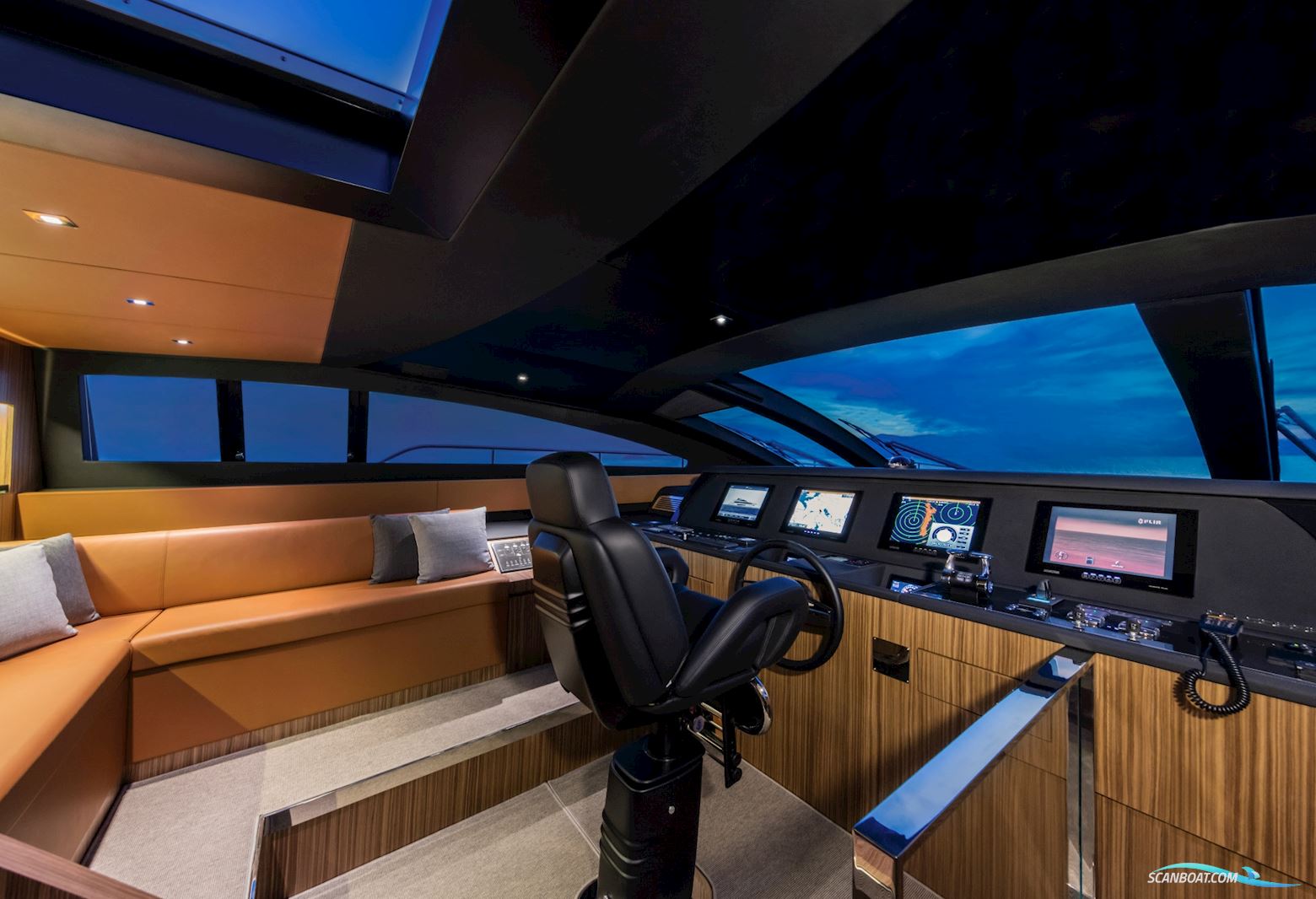 Riva 100' Corsaro