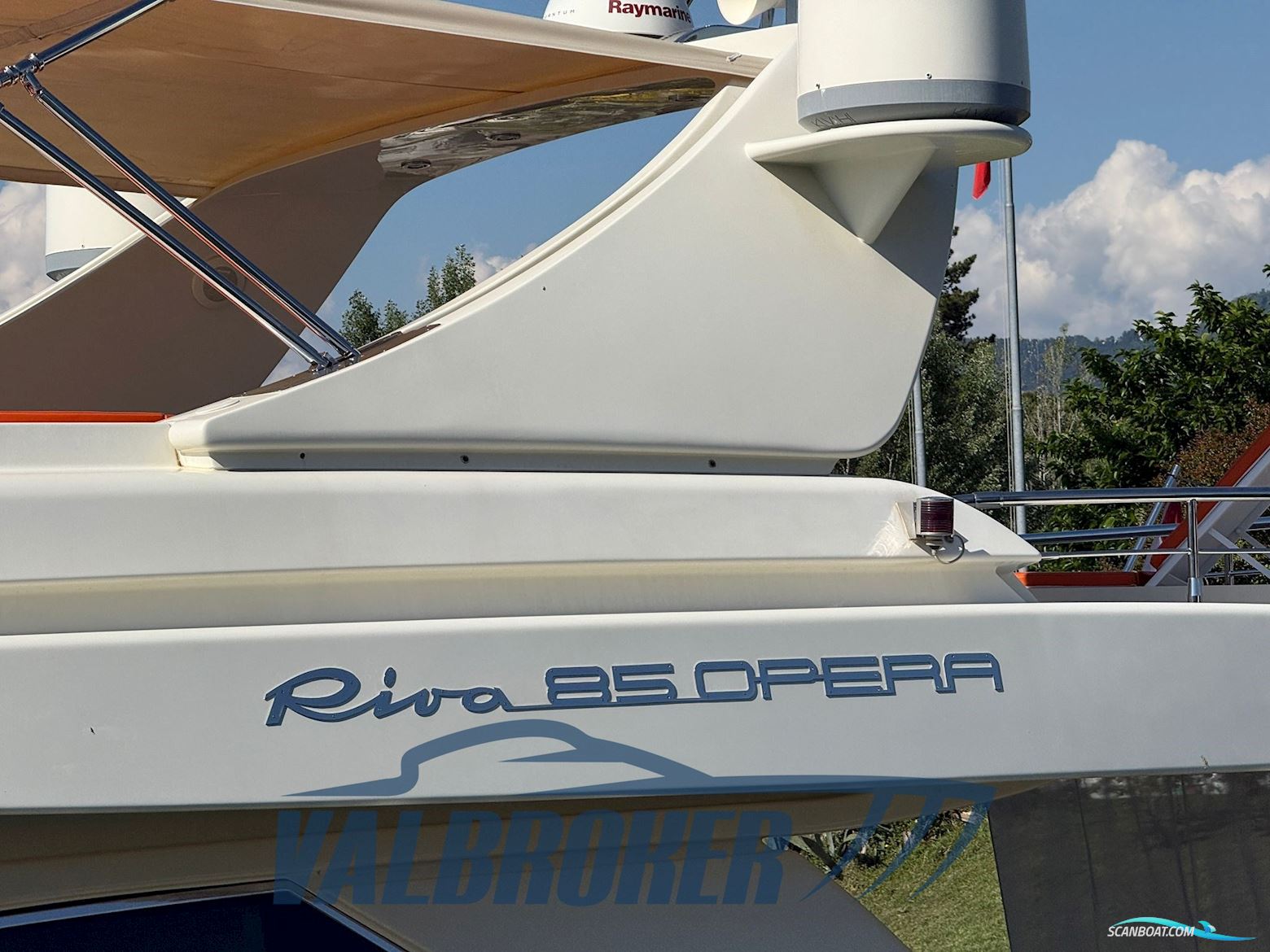 Riva 85 Opera