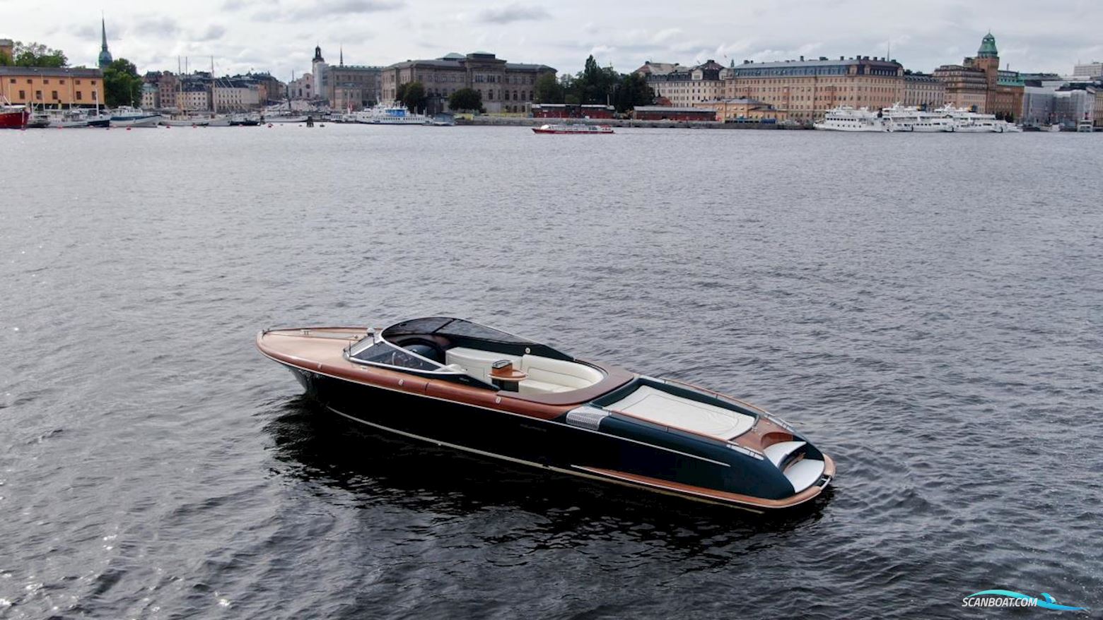 Riva AQUA 33